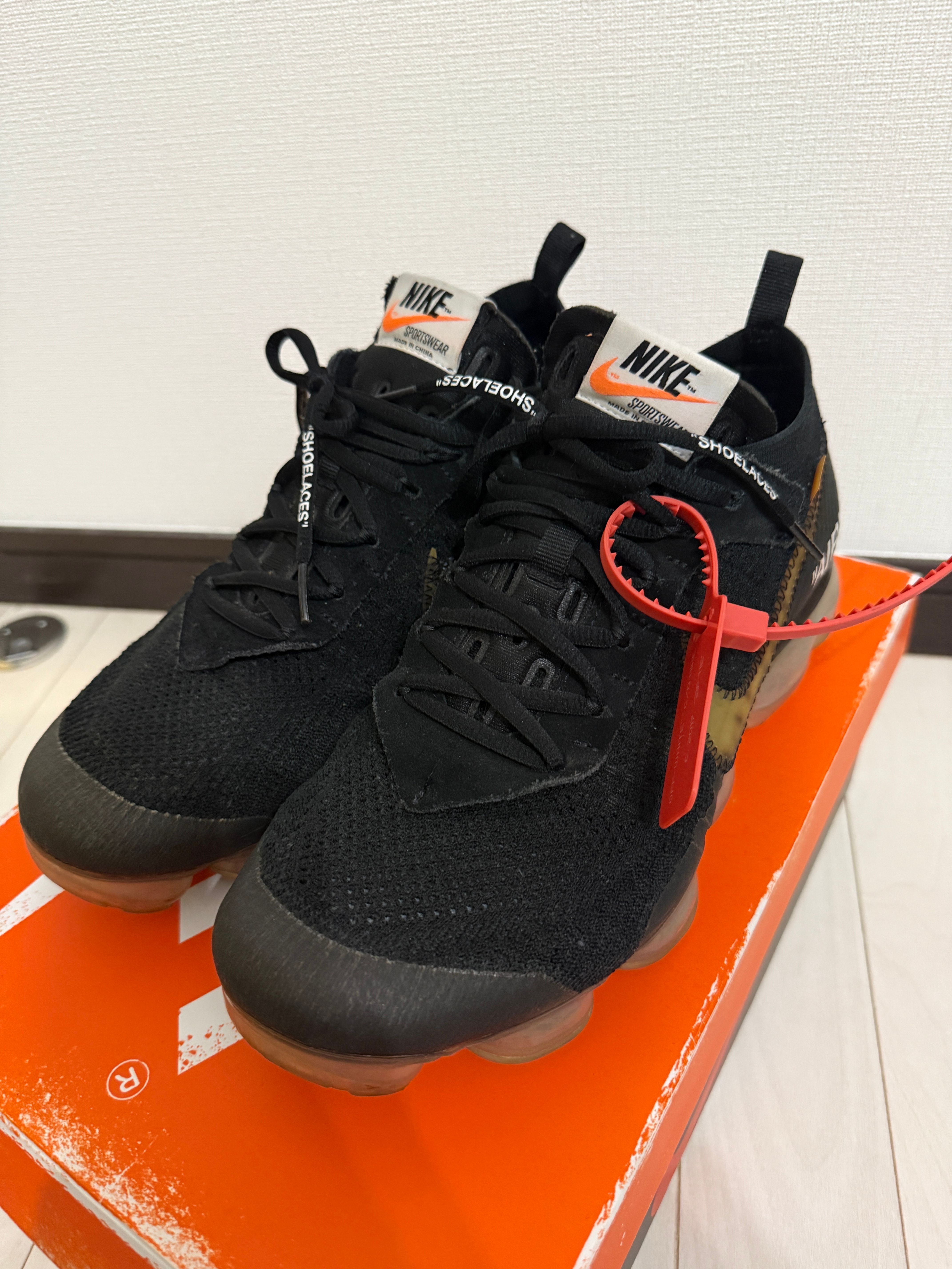 Off-White × Nike Air Vapormax "Black/Total Orange/Clear"