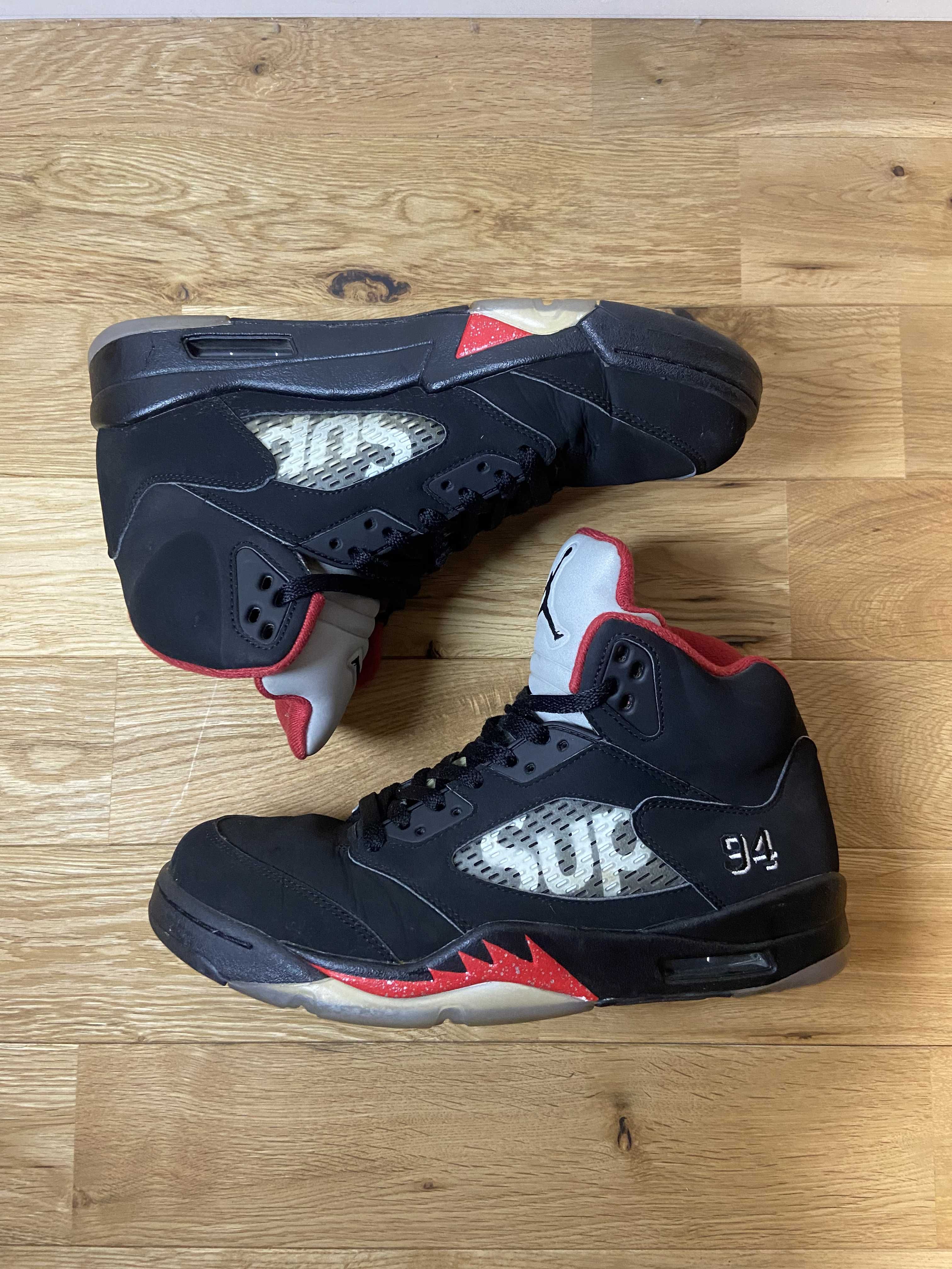 Supreme × Nike Air Jordan 5 Retro "Black"