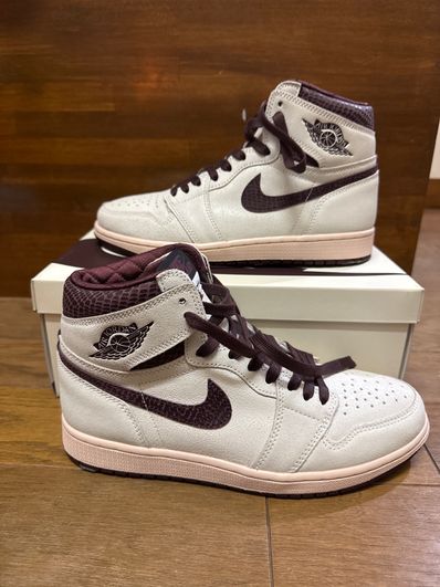 A Ma Maniere × Nike Air Jordan 1 Retro High OG "Sail and Burgundy"