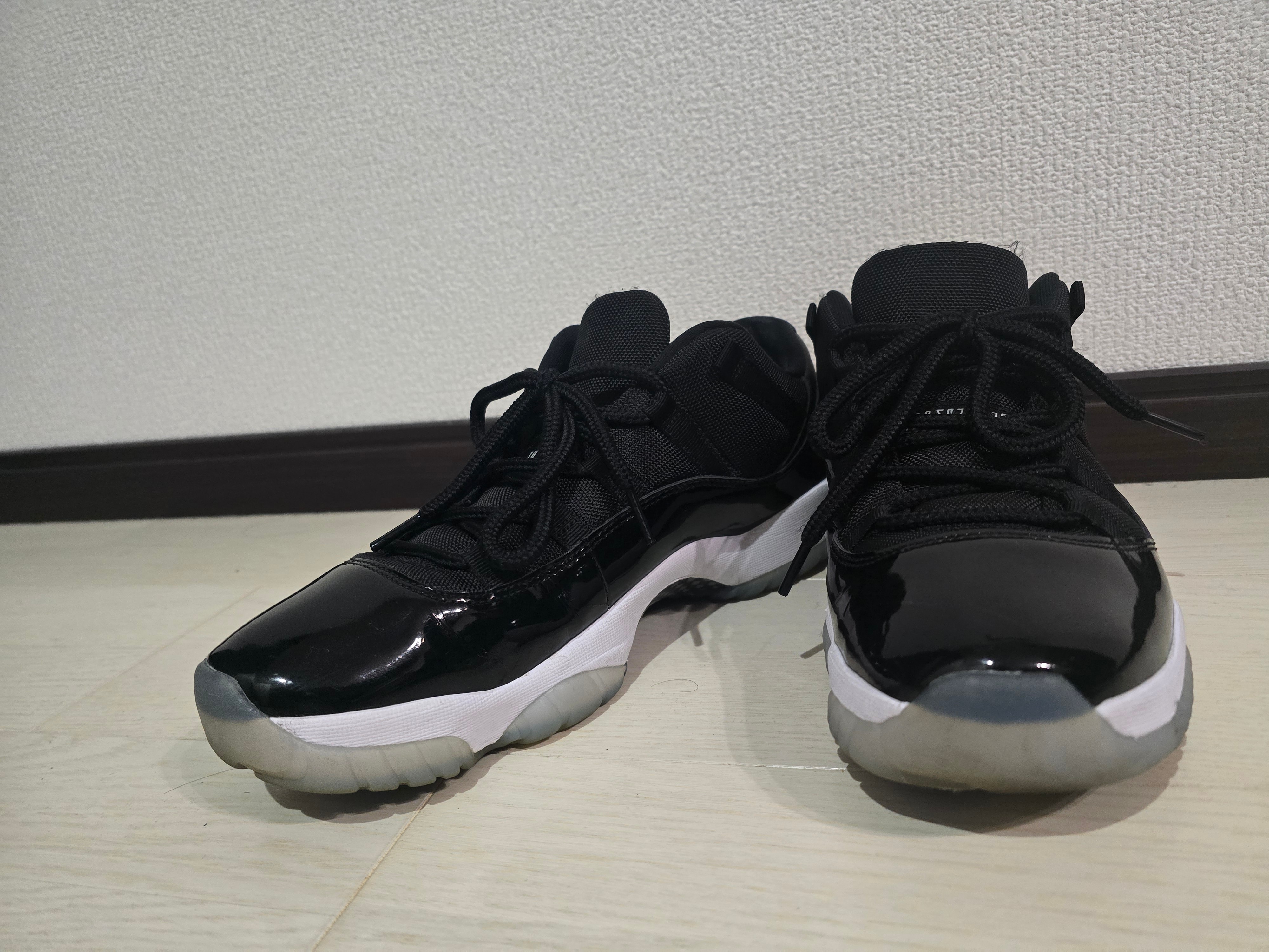 Nike Air Jordan 11 Retro Low "Black and Varsity Royal/Space Jam"