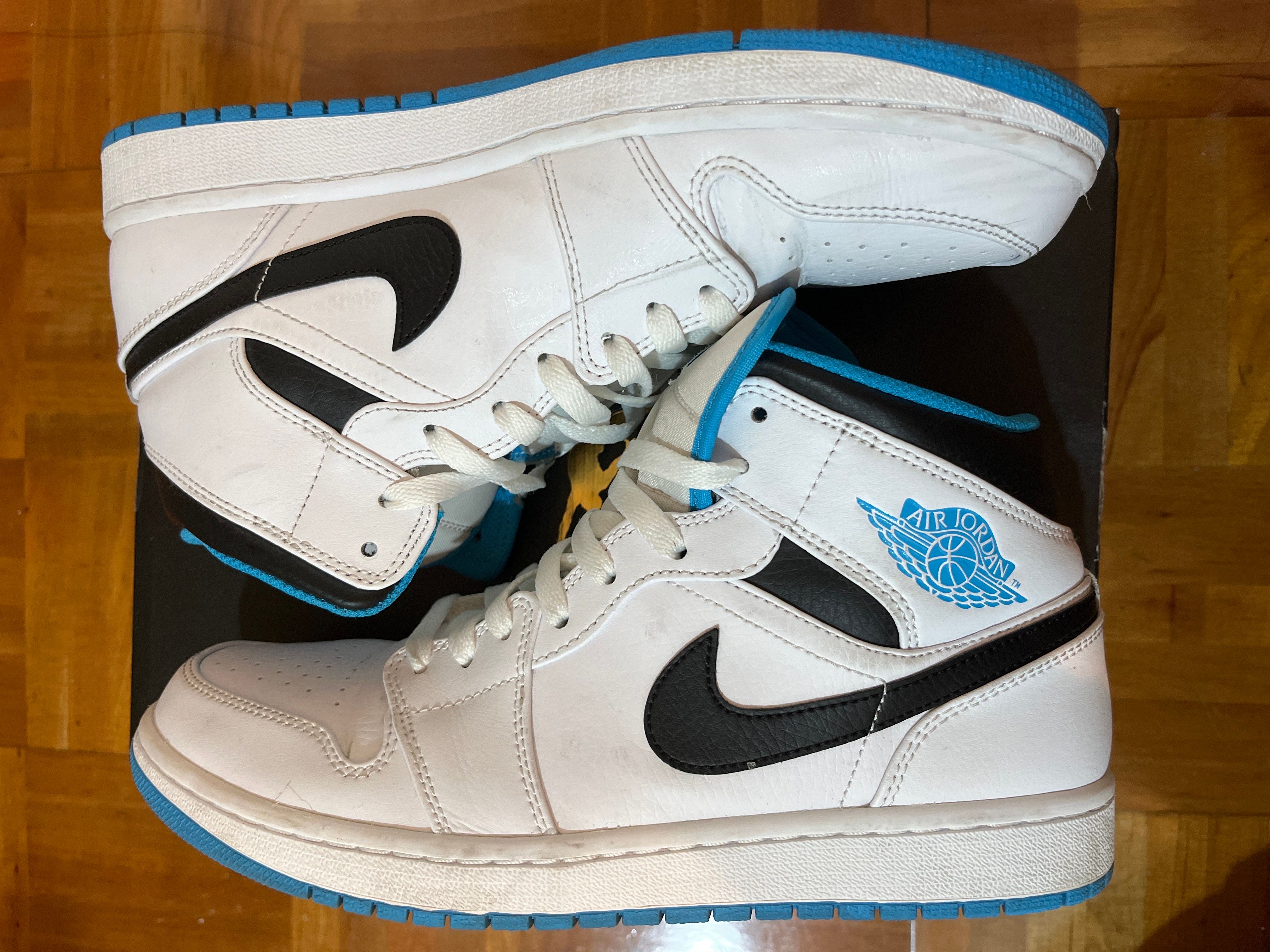 Nike Air Jordan 1 Mid "White/Laser blue"