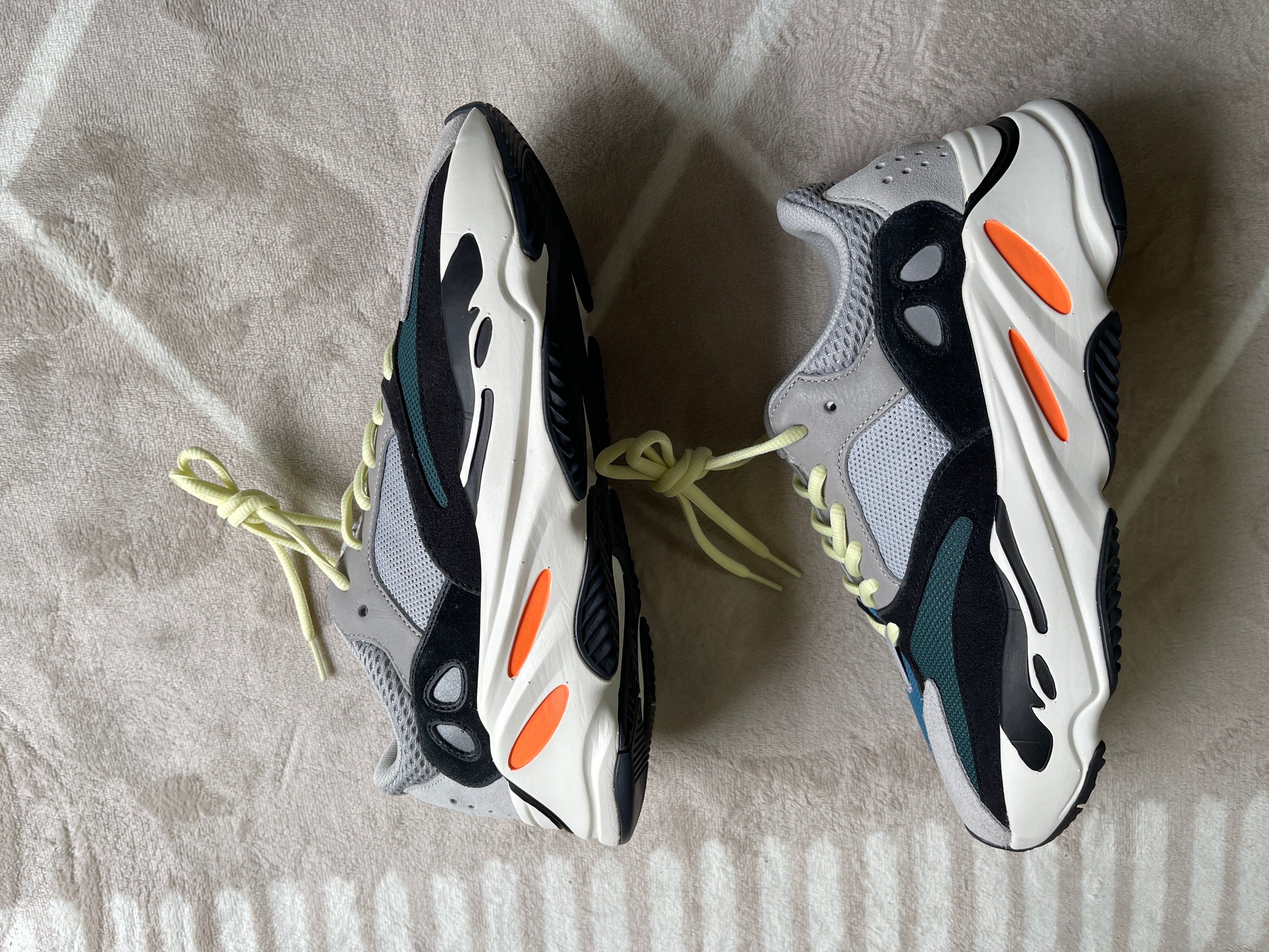 adidas YEEZY Boost 700 "Wave Runner"