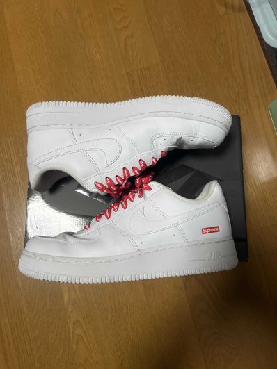 Supreme × Nike Air Force 1 Low "White"