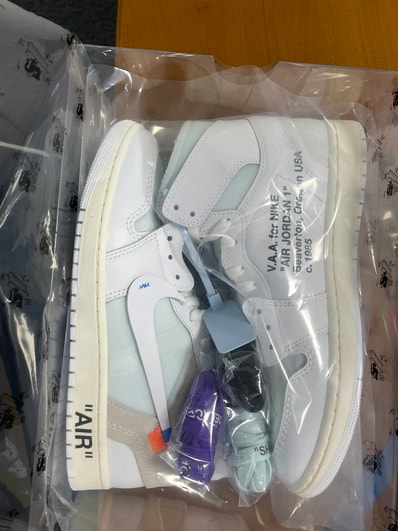 Virgil Abloh Archive (V.A.A.) × Nike Air Jordan 1 Retro High OG "Alaska"