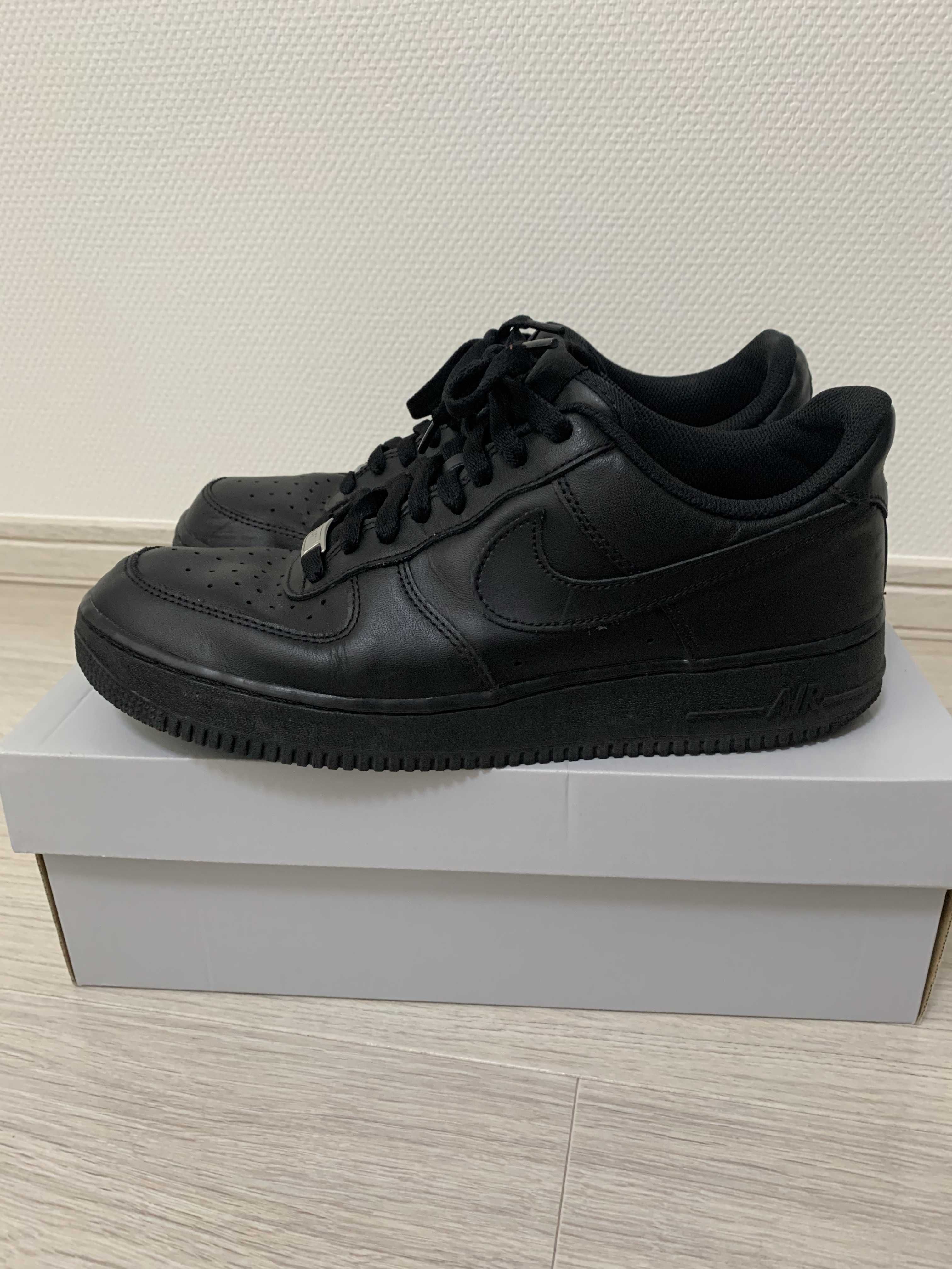 Nike Air Force 1 Low '07 "Black/Black"
