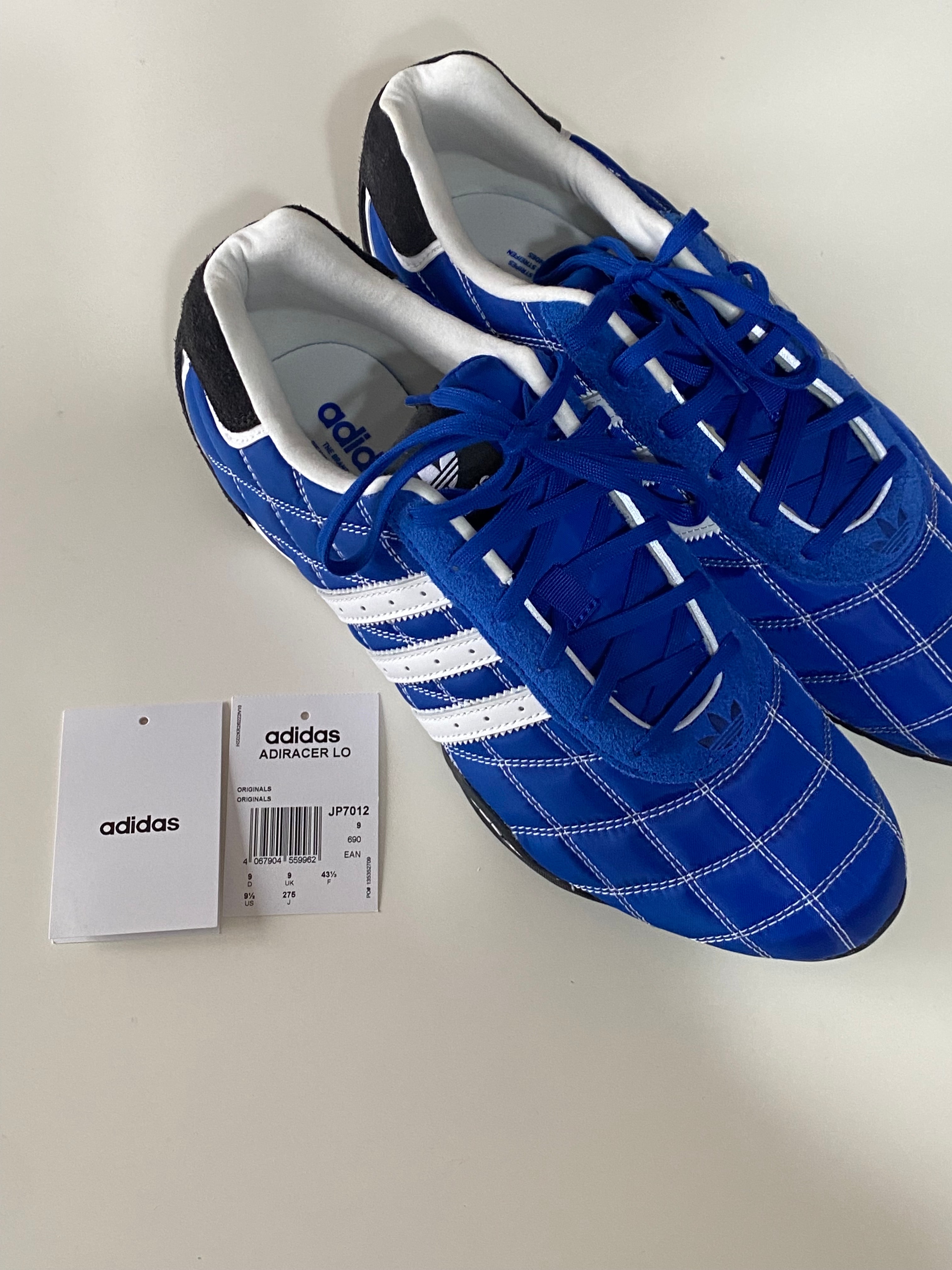 アディダス アディレーサー ロー "パワーブルー/クラウドホワイト/コアブラック"