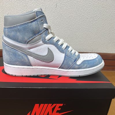 Nike Air Jordan 1 High OG "Hyper Royal"