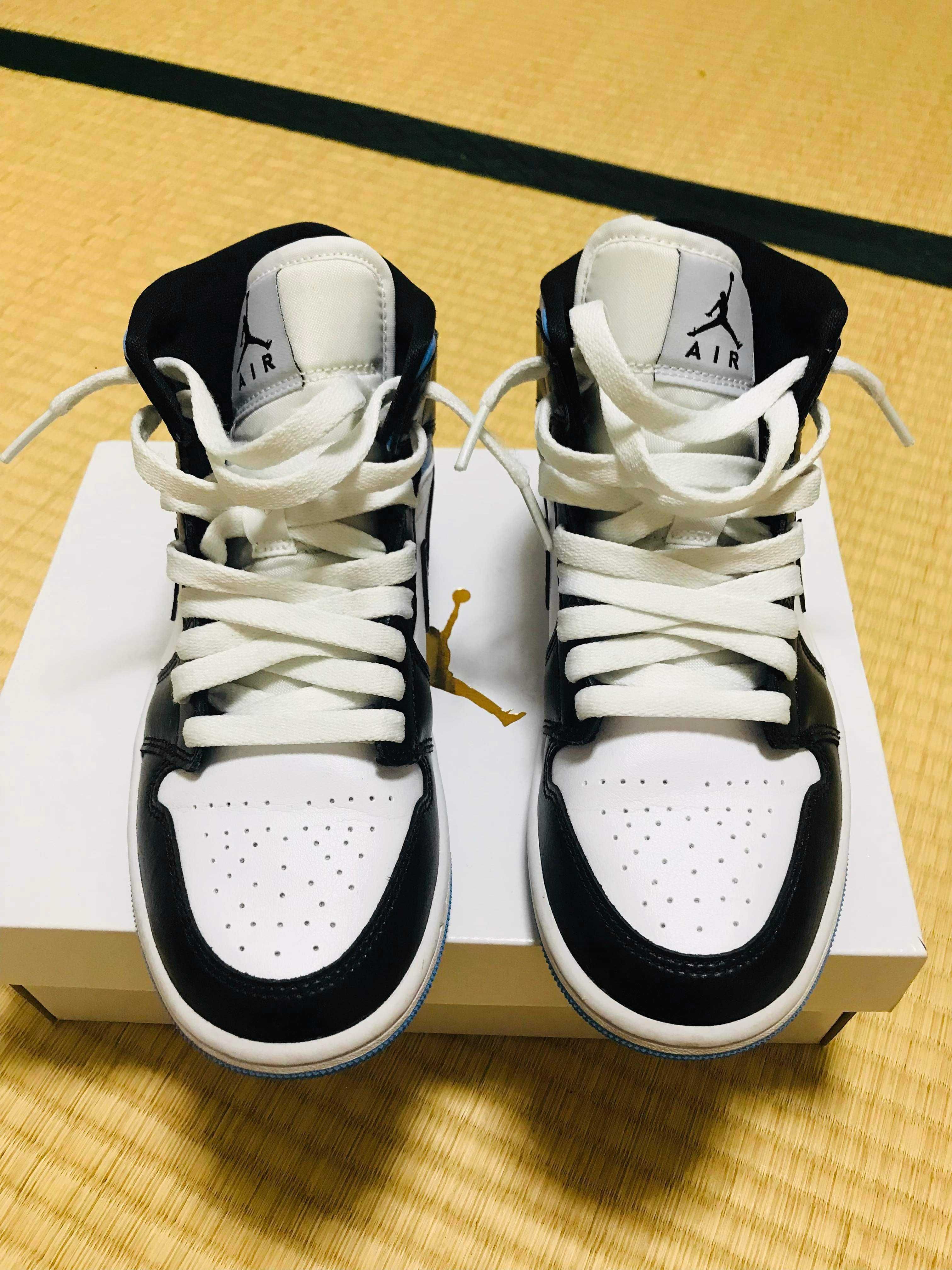 Nike Women's Air Jordan 1 Mid "Black/University Blue"