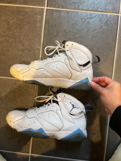 Baby blue jordans 7 sales