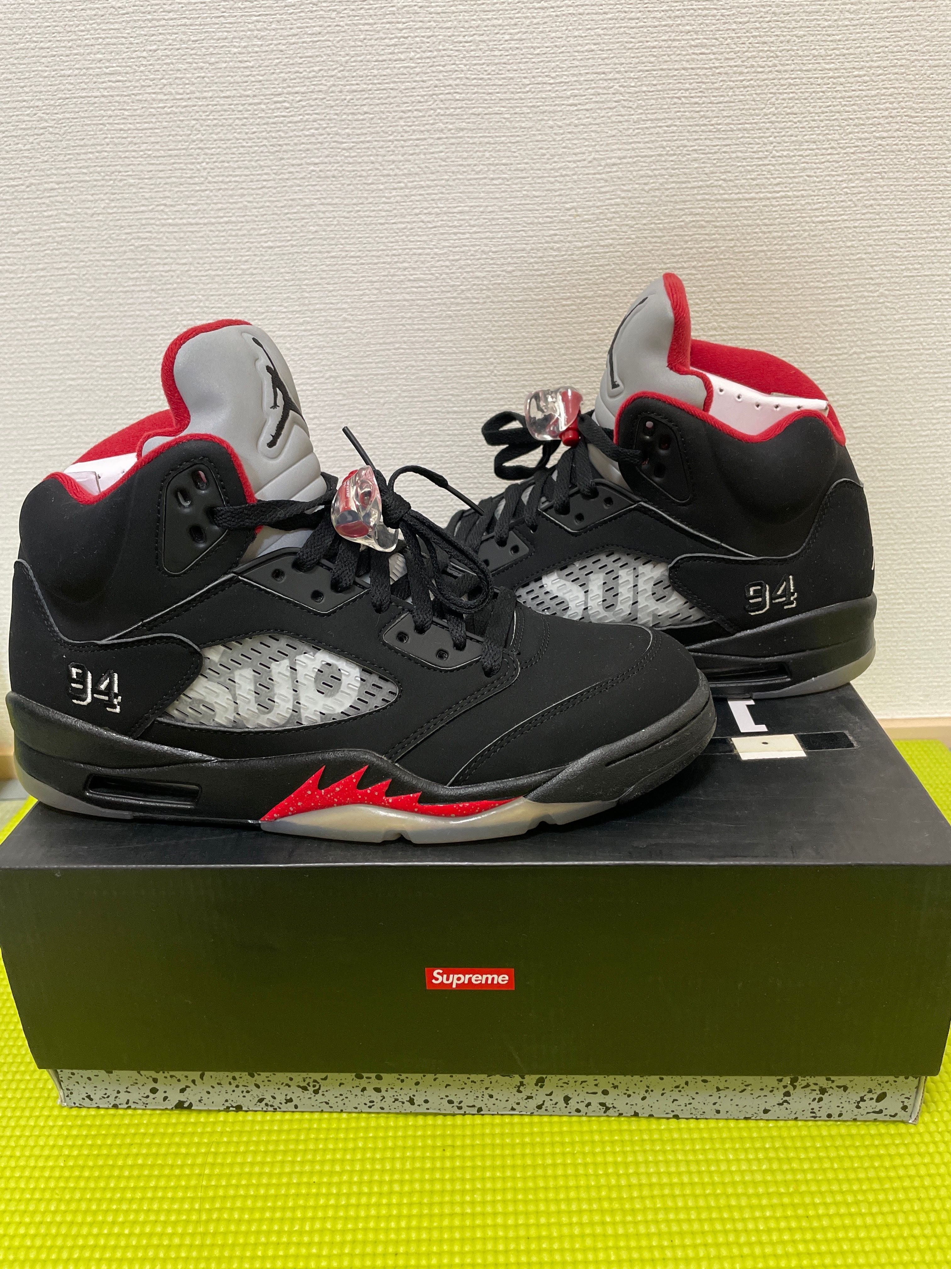 Supreme × Nike Air Jordan 5 Retro "Black"