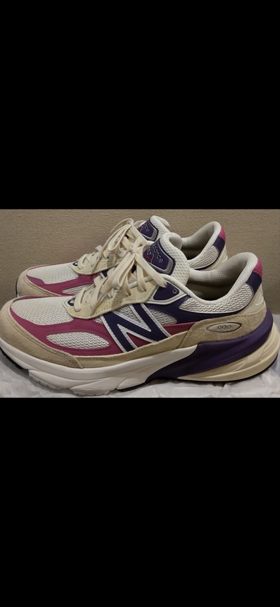 New Balance 990V6 "Magenta Pop"