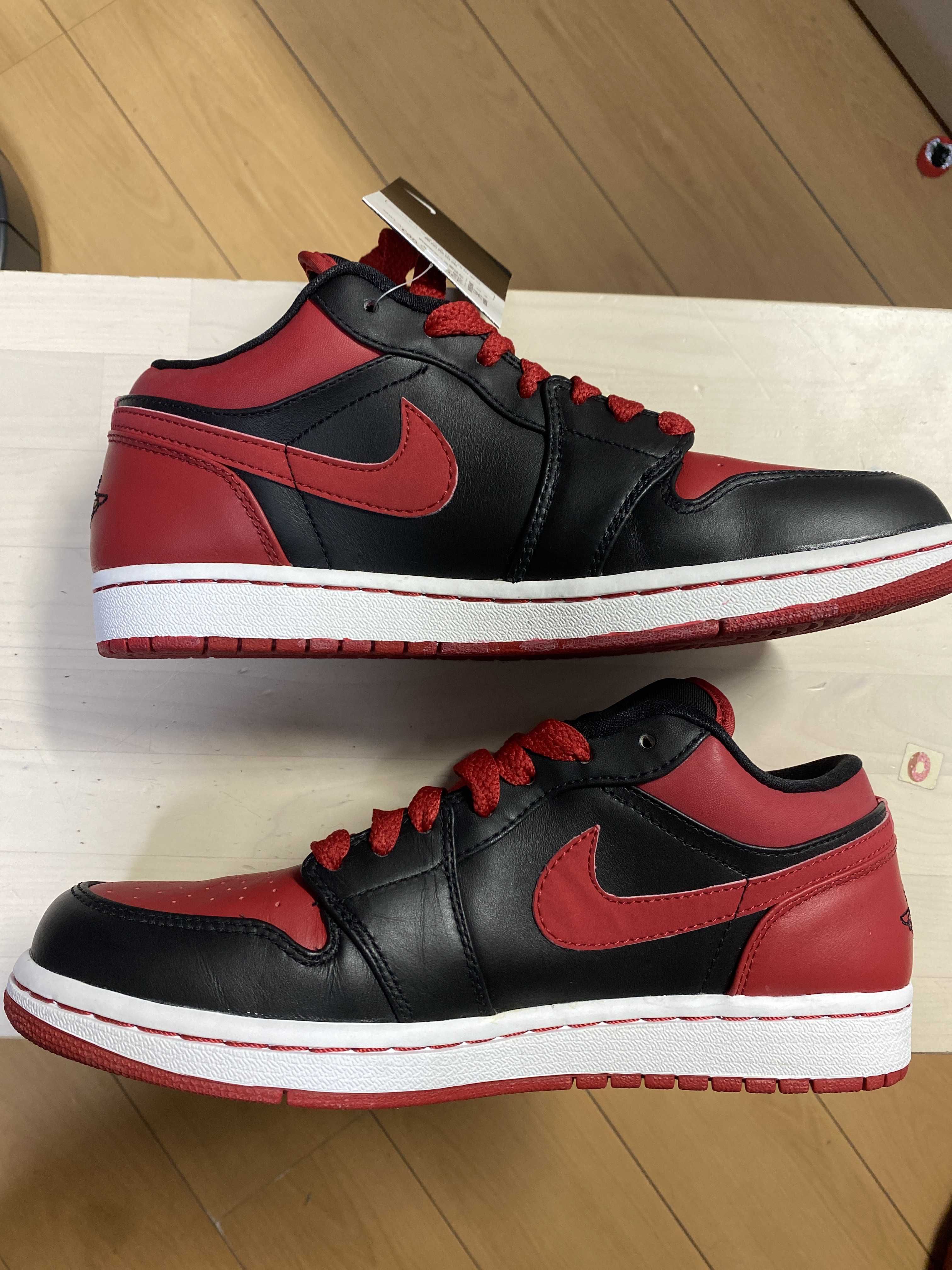 NIKE AIR JORDAN 1 RETRO LOW BRED (2015)