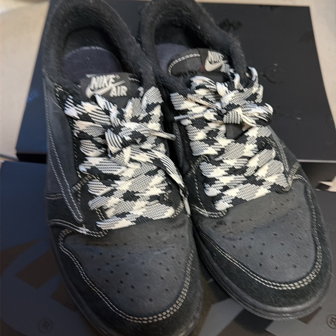 Travis Scott × Nike Air Jordan 1 Low OG SP "Black Phantom"