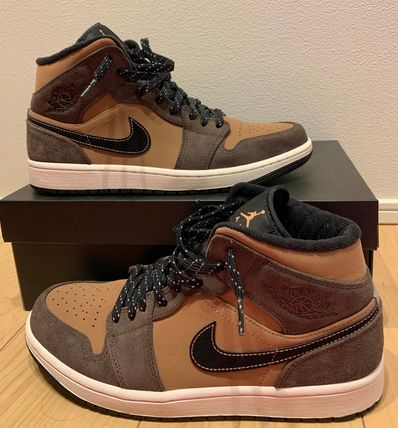 Nike Air Jordan 1 Mid SE "Dark Chocolate"