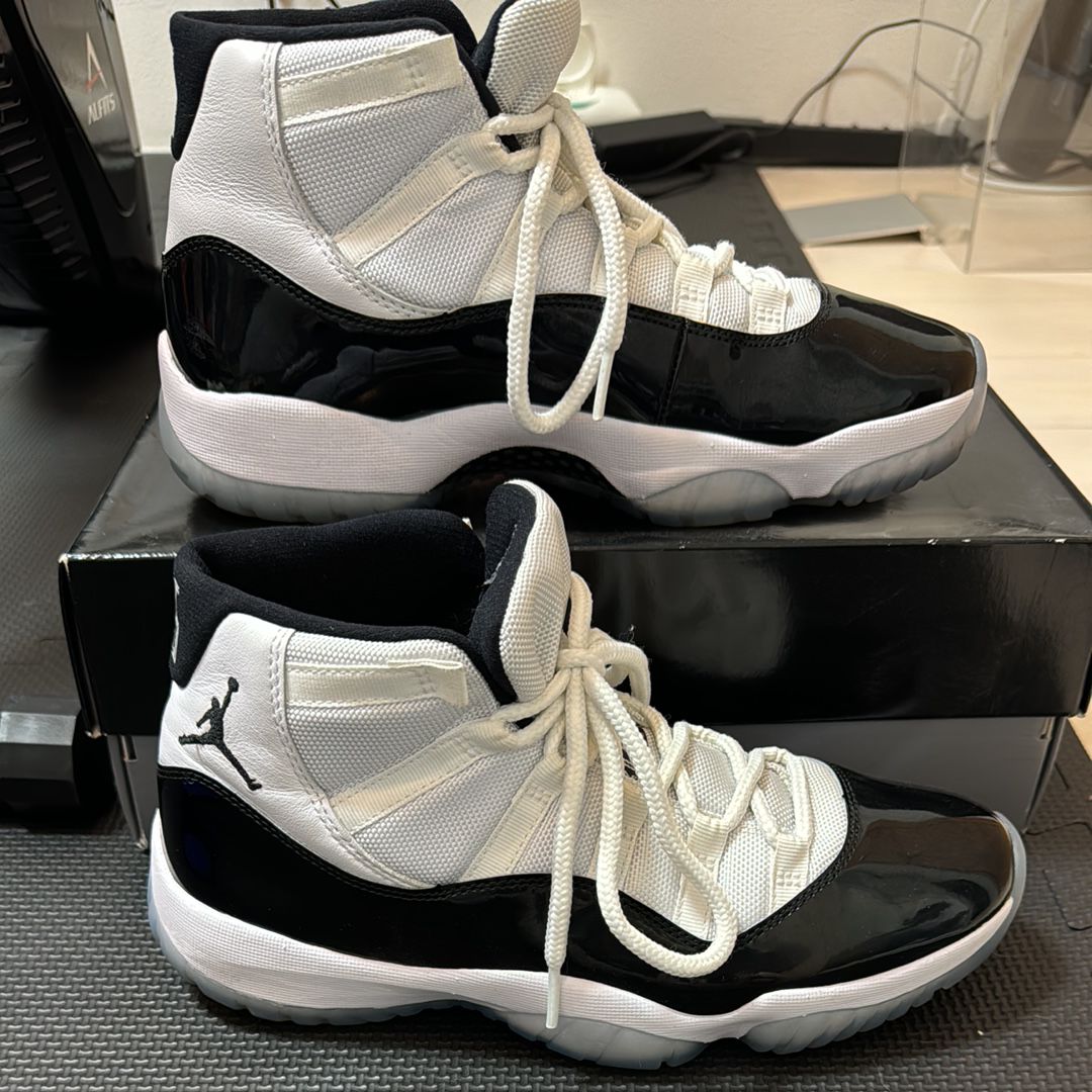 Nike Air Jordan 11 Retro "Concord" (2018)