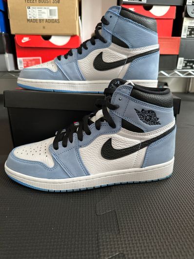 Nike Air Jordan 1 High OG "University Blue"