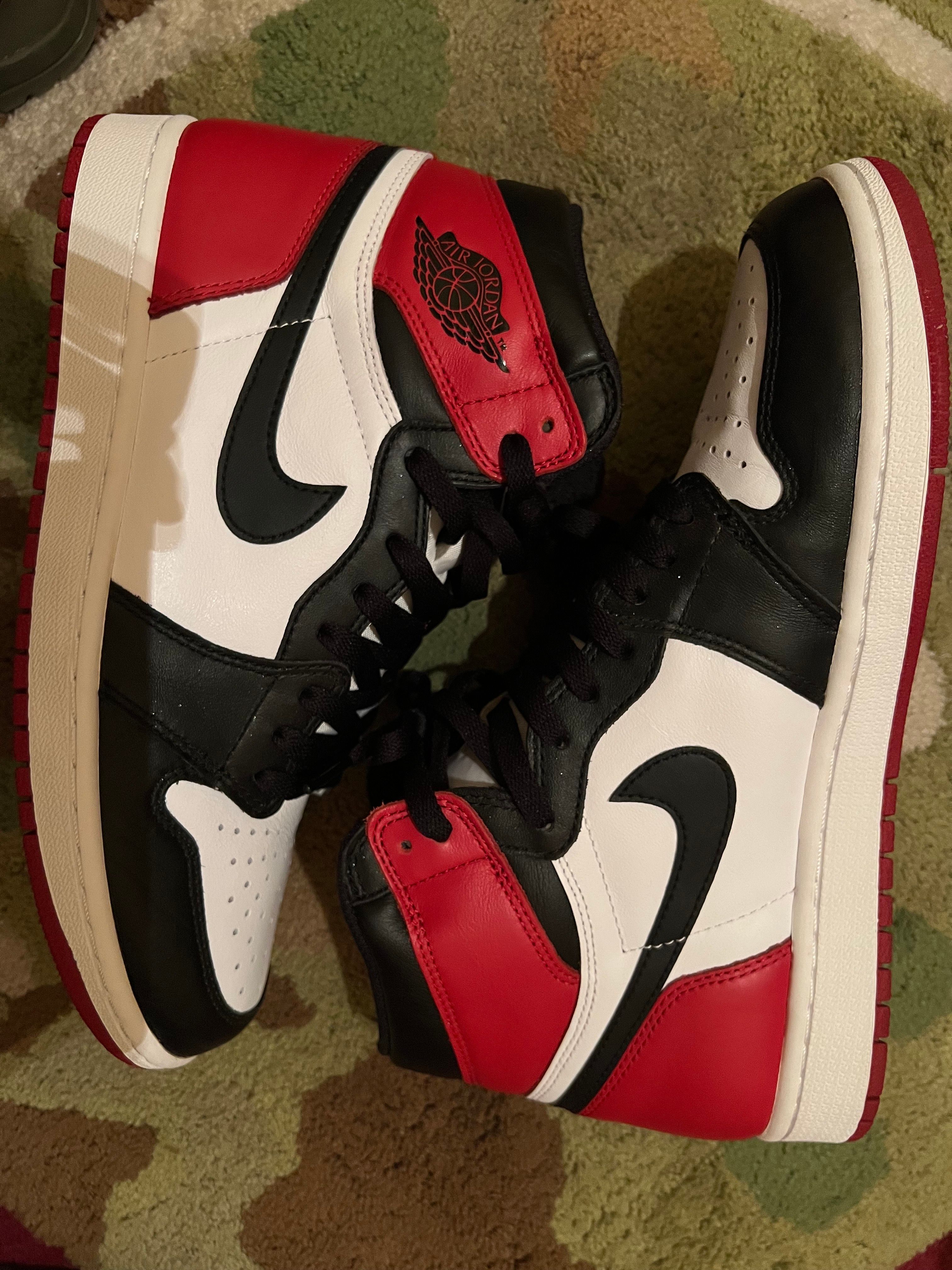 Nike Air Jordan 1 Retro High OG "Black Toe"(2016)