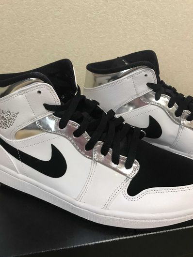 Nike Air Jordan 1 Mid "Alternate Think 16"