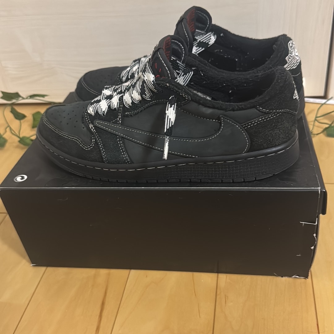 Travis Scott × Nike Air Jordan 1 Low OG SP "Black Phantom"