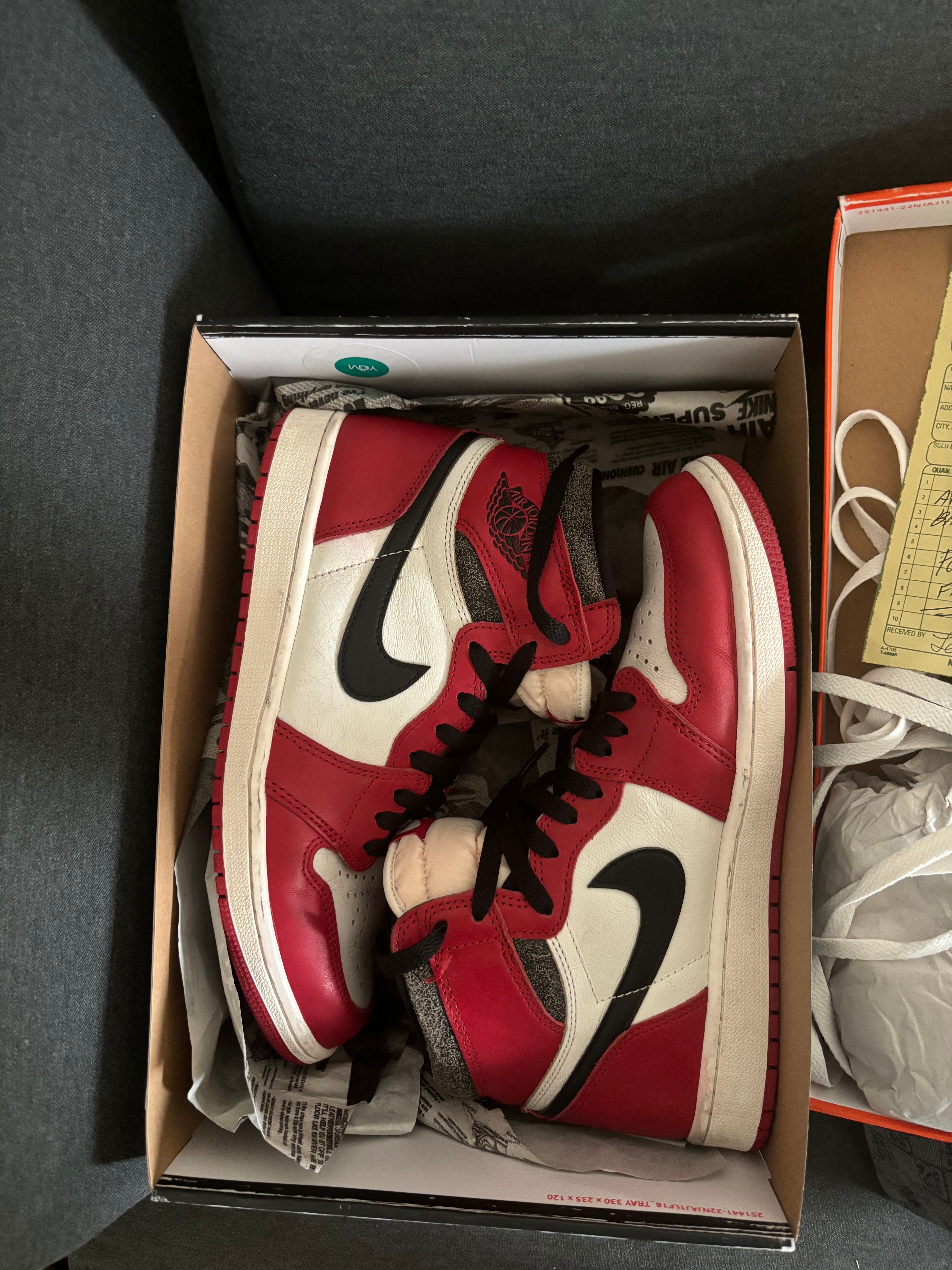 Nike Air Jordan 1 High OG "Lost & Found/Chicago"