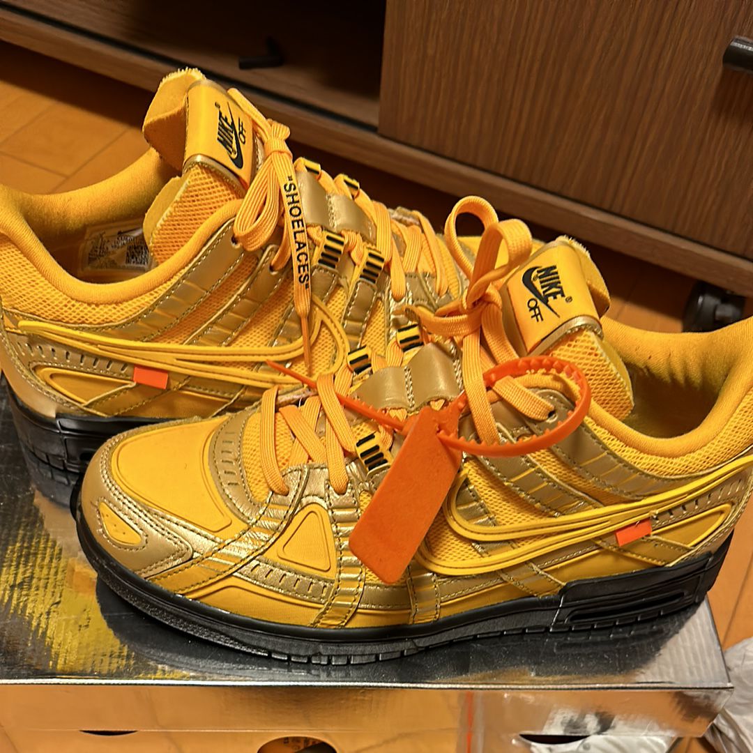 Off-White × Nike Air Rubber Dunk "University Gold"