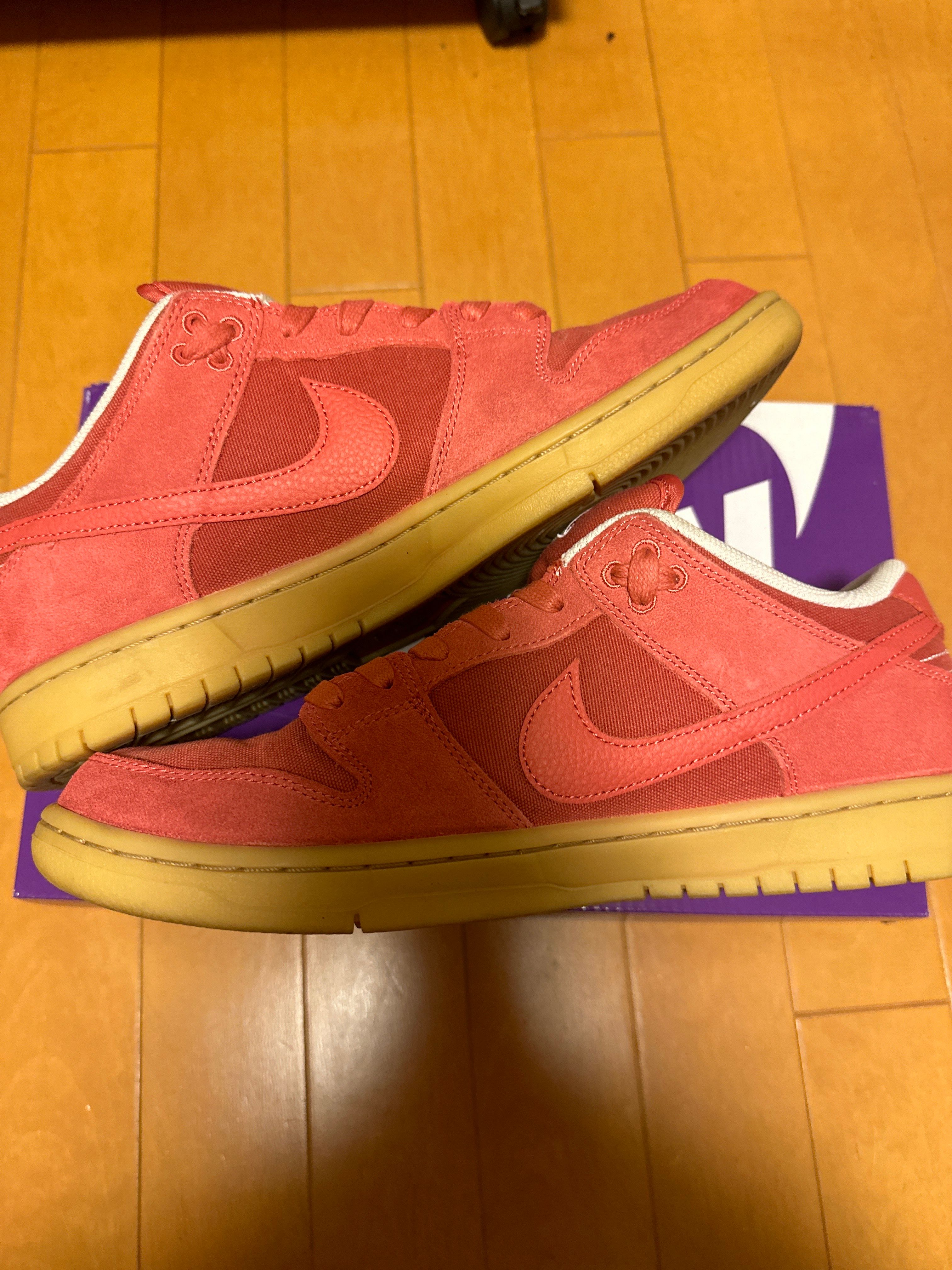 Nike SB Dunk Low "Adobe"