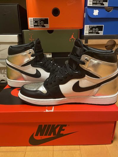 Nike Women's Air Jordan 1 Retro High OG "Silver Toe"