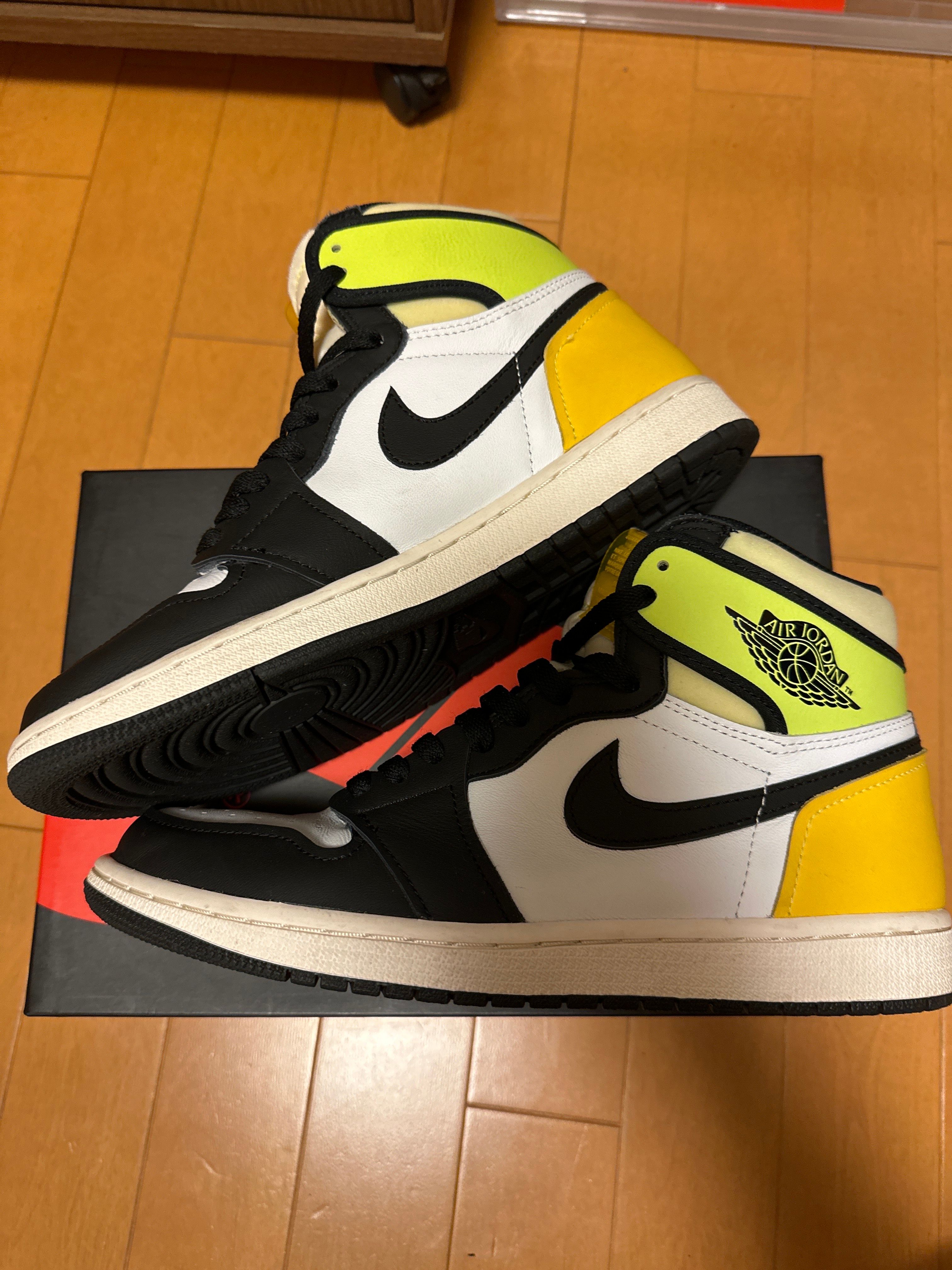 Nike Air Jordan 1 High OG "Volt Gold"