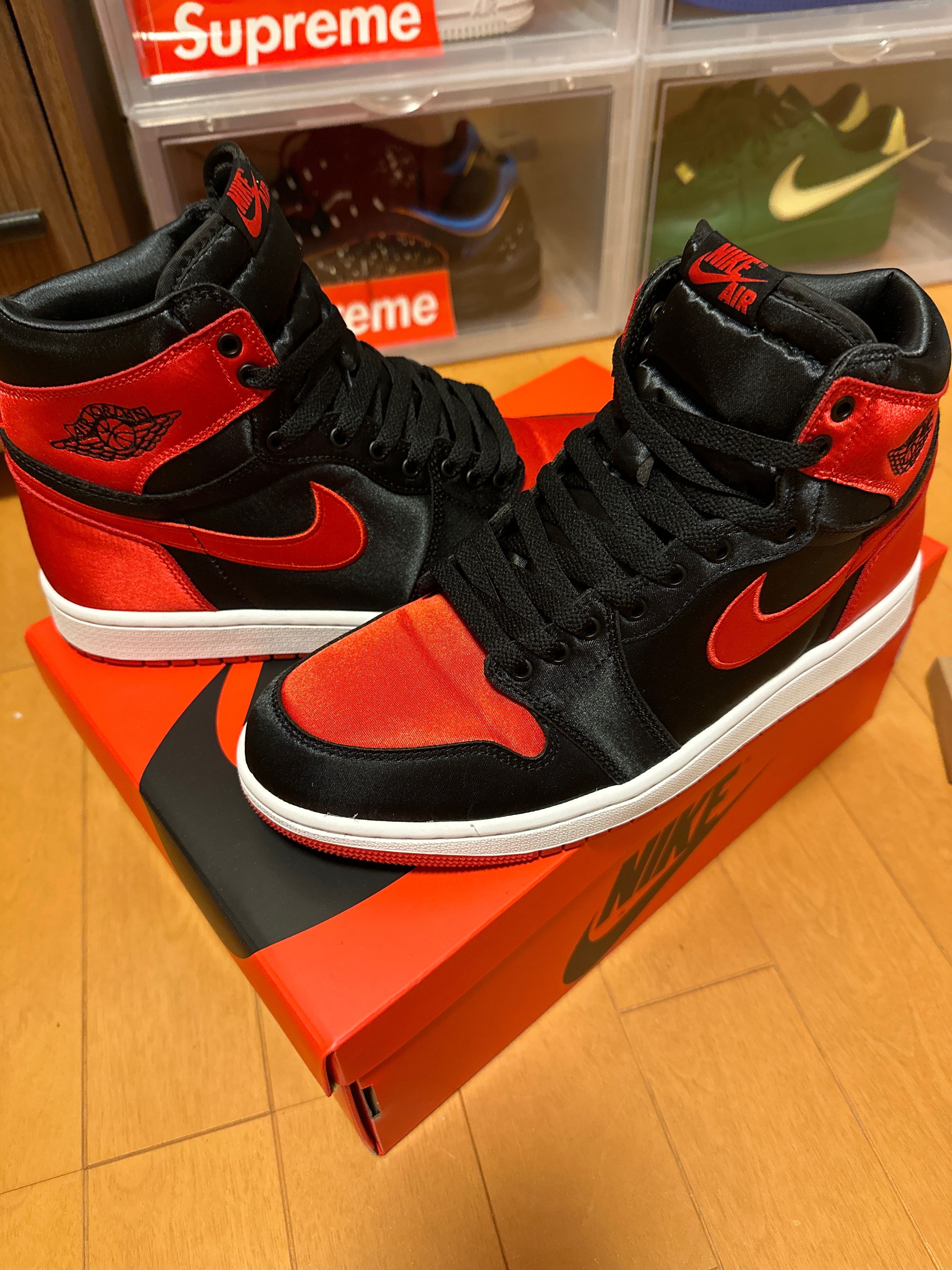 Nike Women's Air Jordan 1 Retro High OG "Satin Bred"