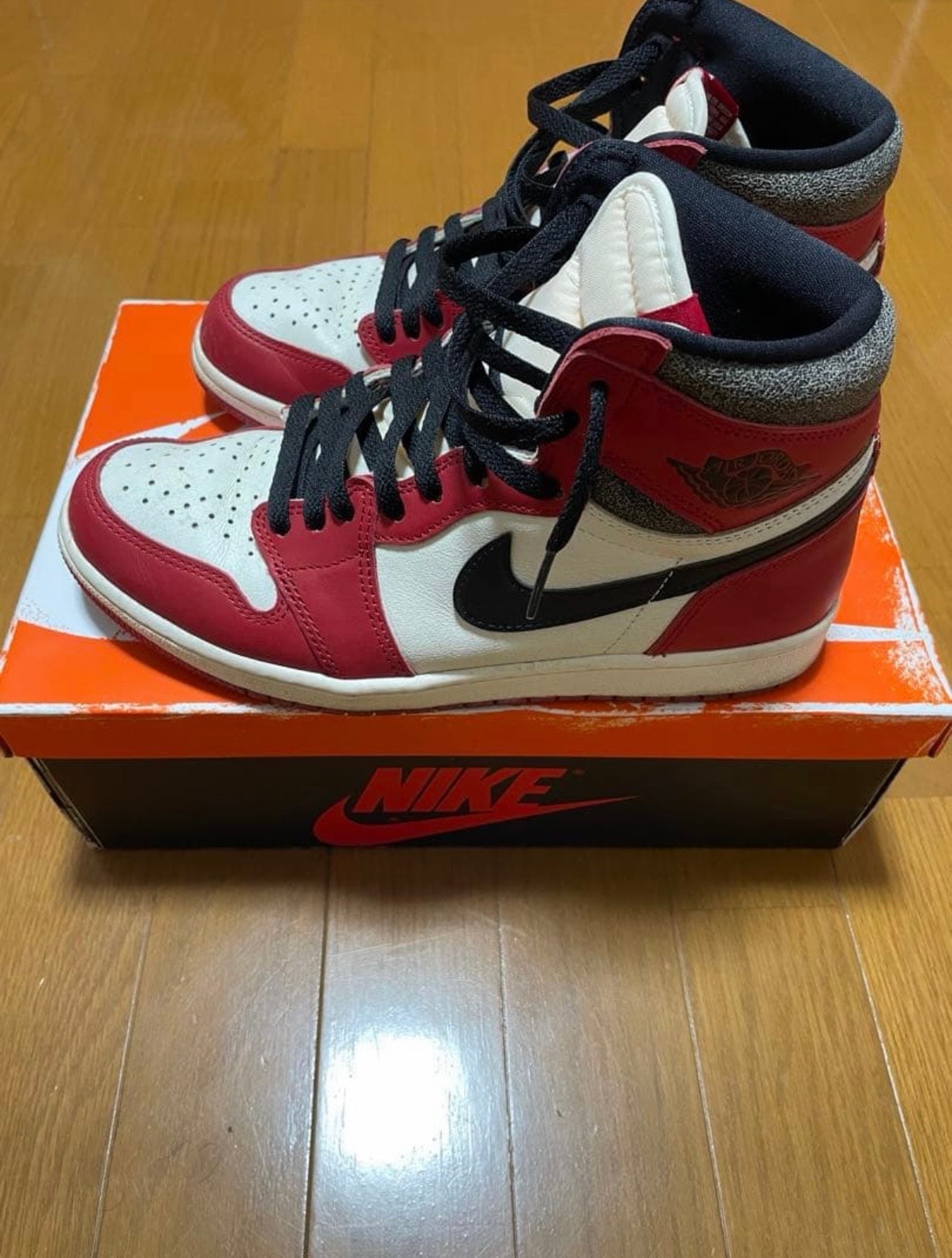 Nike Air Jordan 1 High OG "Lost & Found/Chicago"