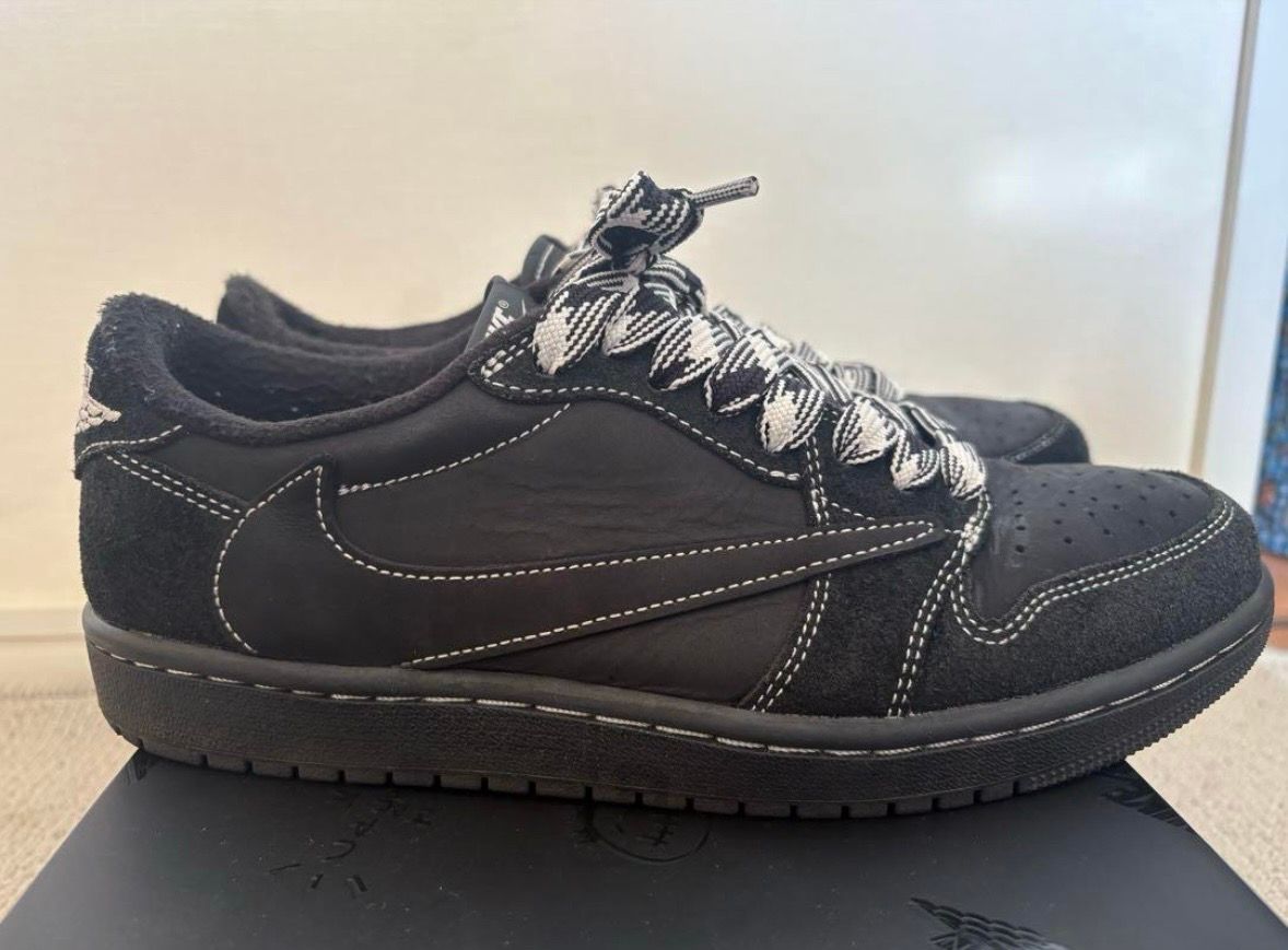 Travis Scott × Nike Air Jordan 1 Low OG SP 