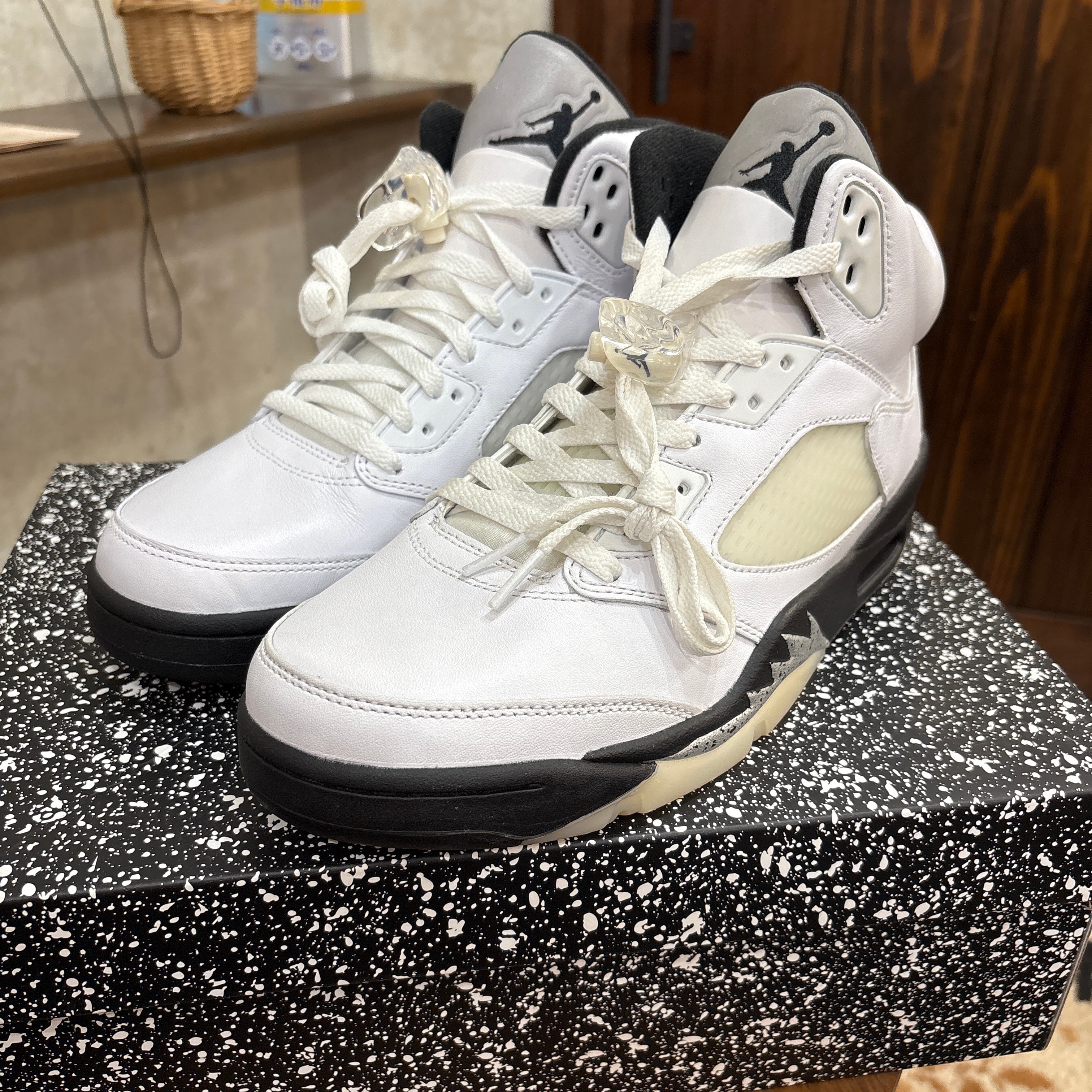 エアジョーダン5(AJ5) 人気の新作/中古通販【スニーカーダンク】