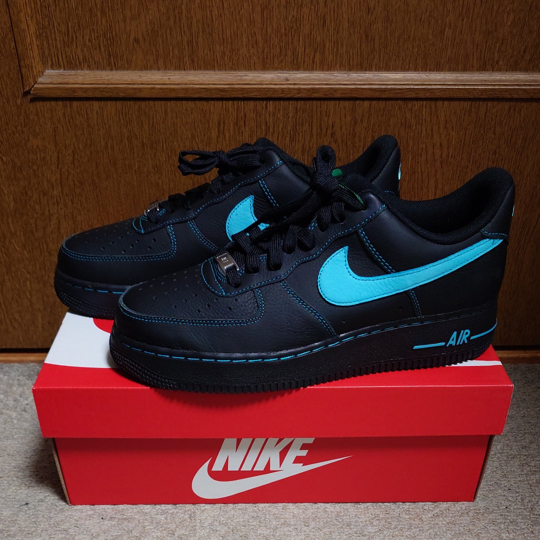 Nike Air Force 1 Low "Black Tiffany"
