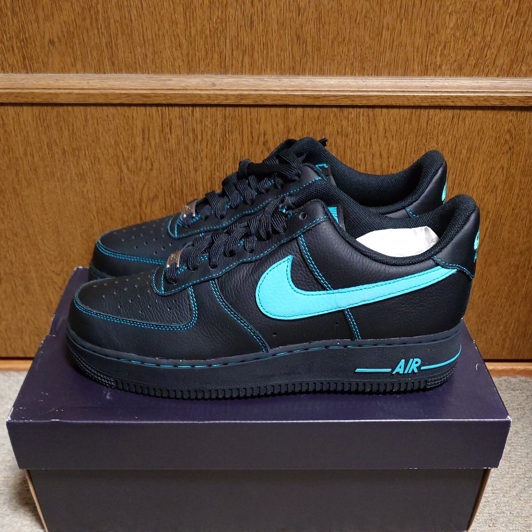 Nike Air Force 1 Low "Black Tiffany"