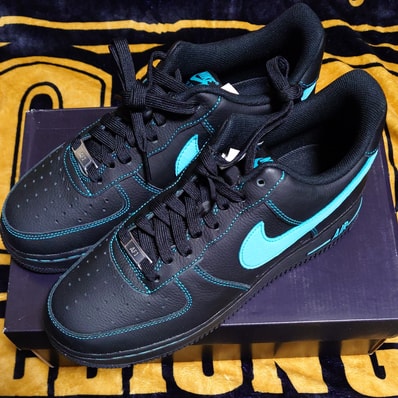 Nike Air Force 1 Low "Black Tiffany"