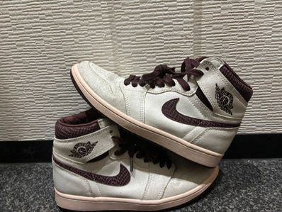 A Ma Maniere × Nike Air Jordan 1 Retro High OG "Sail and Burgundy"