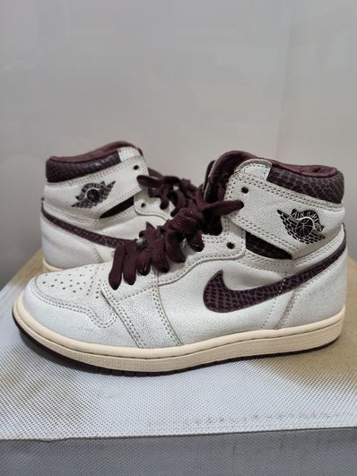 A Ma Maniere × Nike Air Jordan 1 Retro High OG "Sail and Burgundy"