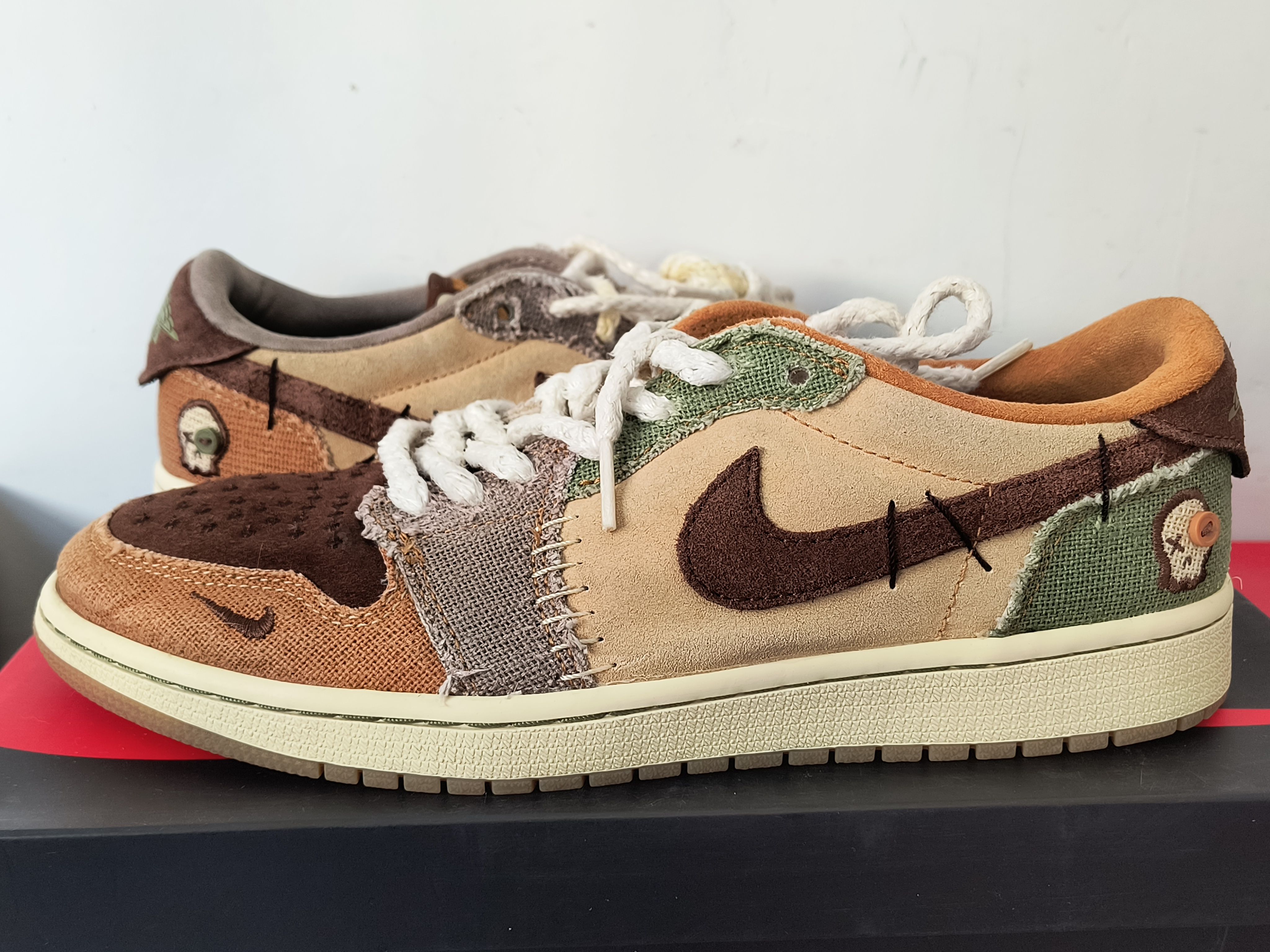 Zion Williamson × Nike Air Jordan 1 Low OG "Flax and Oil Green"