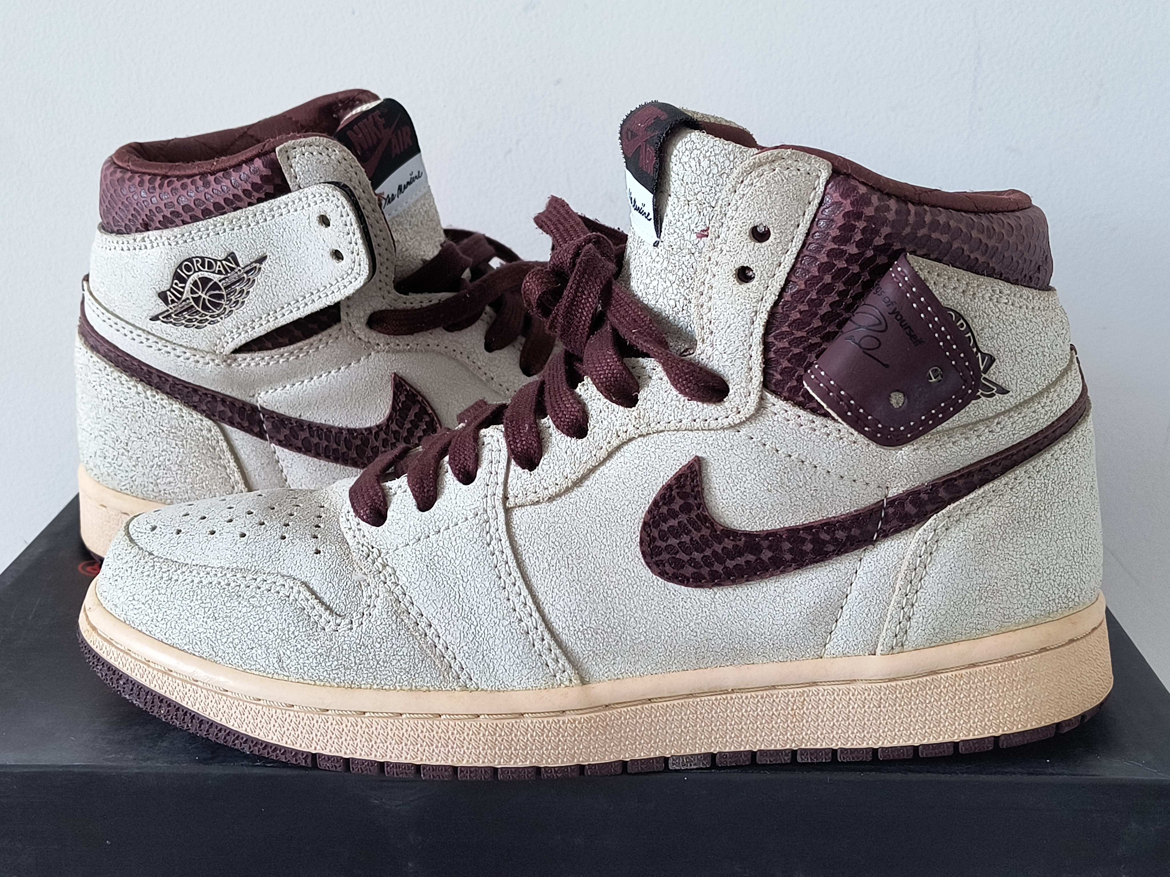A Ma Maniere × Nike Air Jordan 1 Retro High OG "Sail and Burgundy"