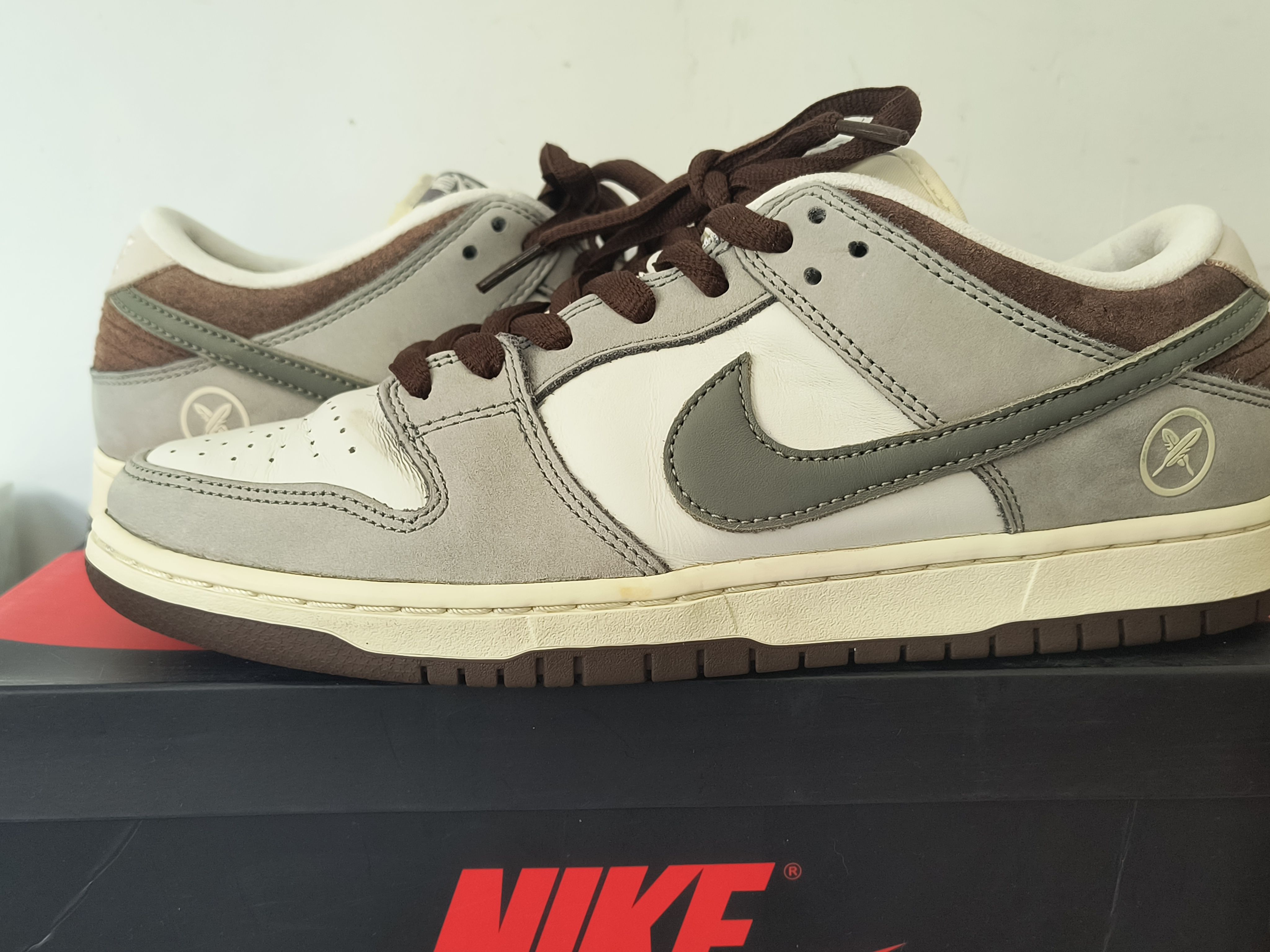 堀米 雄斗(Yuto Horigome) × Nike SB Dunk Low Pro QS "Wolf Grey"