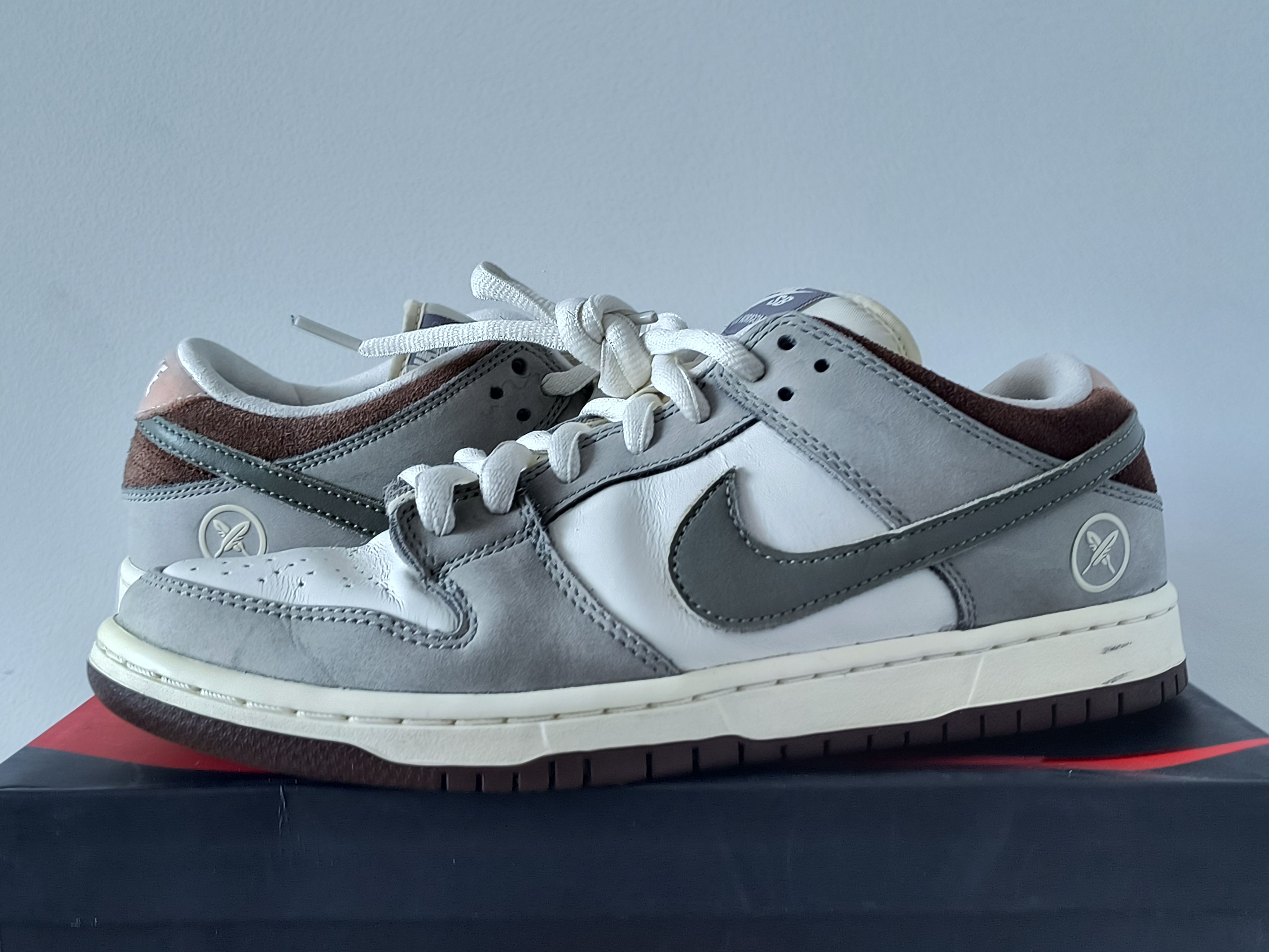 堀米 雄斗(Yuto Horigome) × Nike SB Dunk Low Pro QS "Wolf Grey"