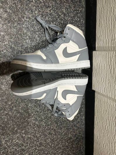Nike Women's Air Jordan 1 Mid "Grey/Sail"