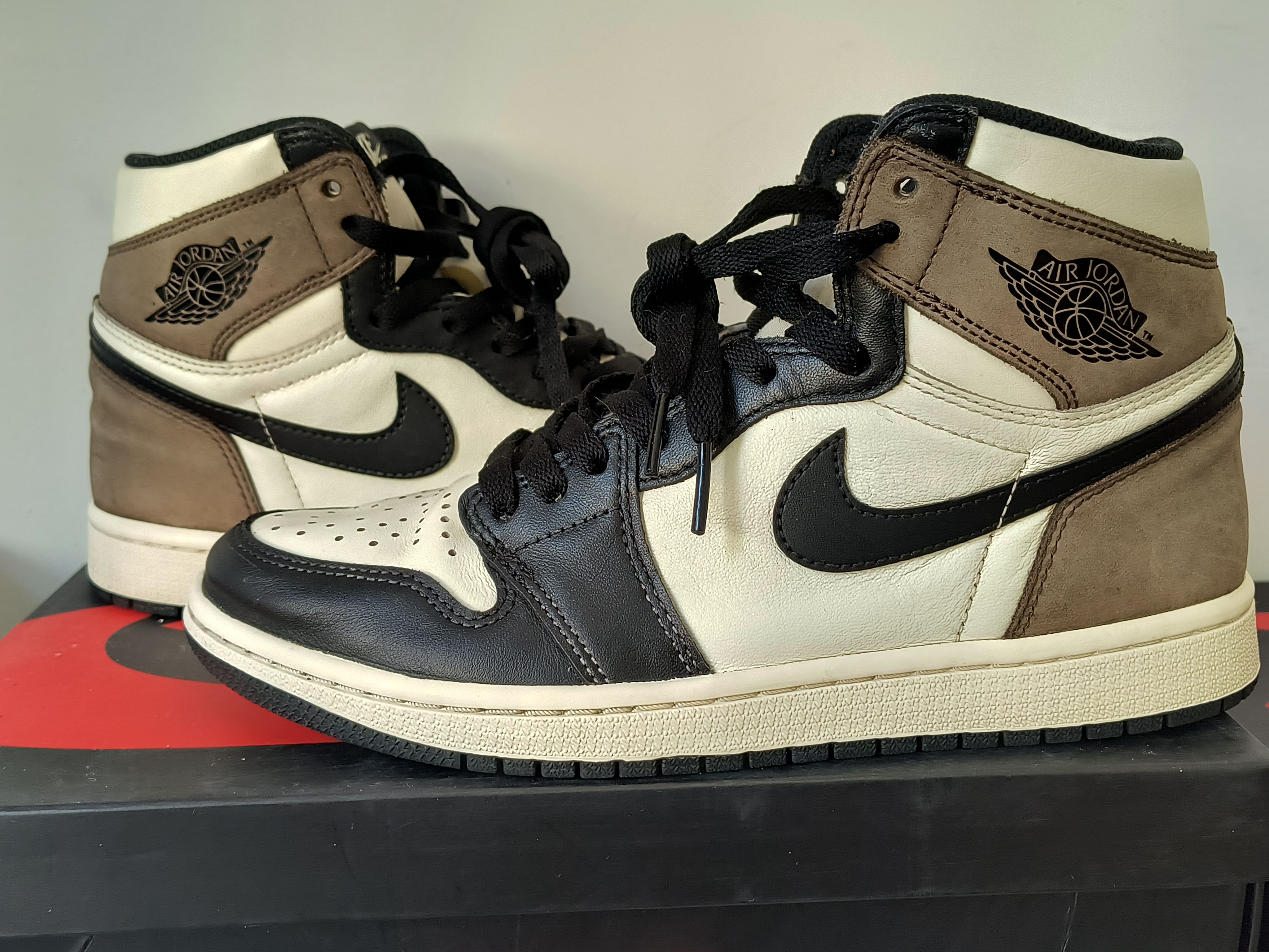 Nike Air Jordan 1 High OG "Sail/Dark Mocha/Black"