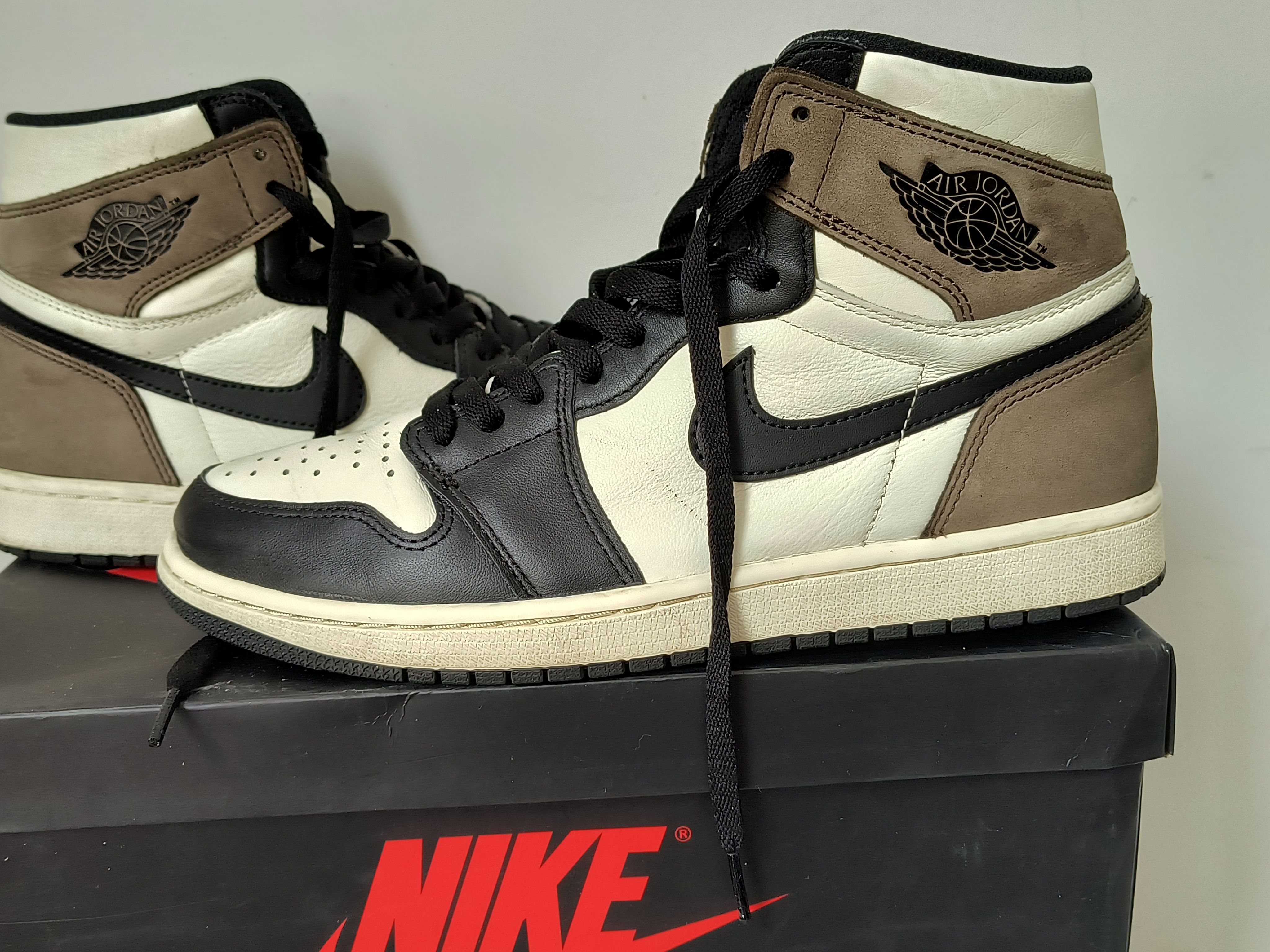 Nike Air Jordan 1 High OG "Sail/Dark Mocha/Black"