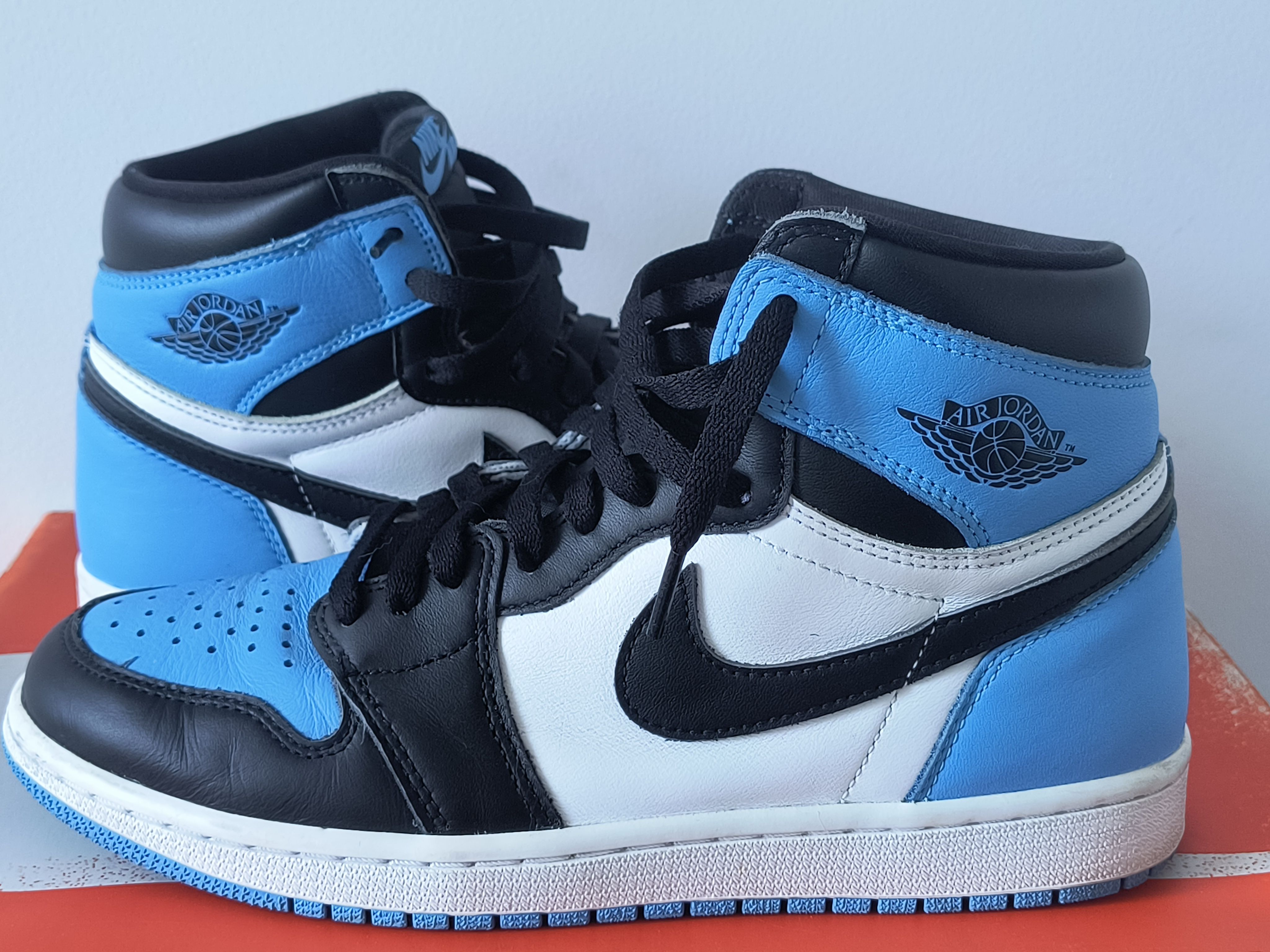 Nike Air Jordan 1 Retro High OG "University Blue/UNC Toe"