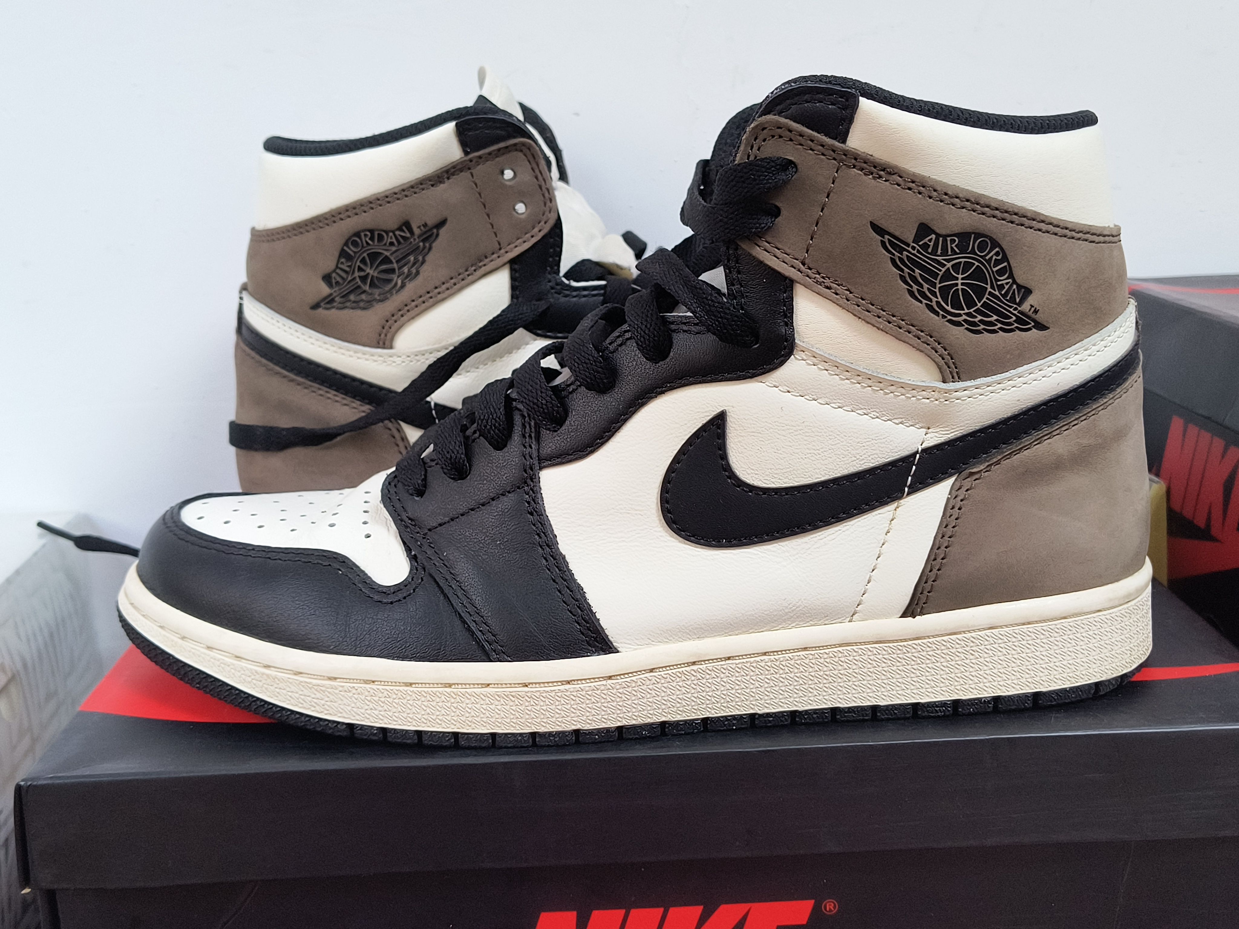 Nike Air Jordan 1 High OG "Sail/Dark Mocha/Black"