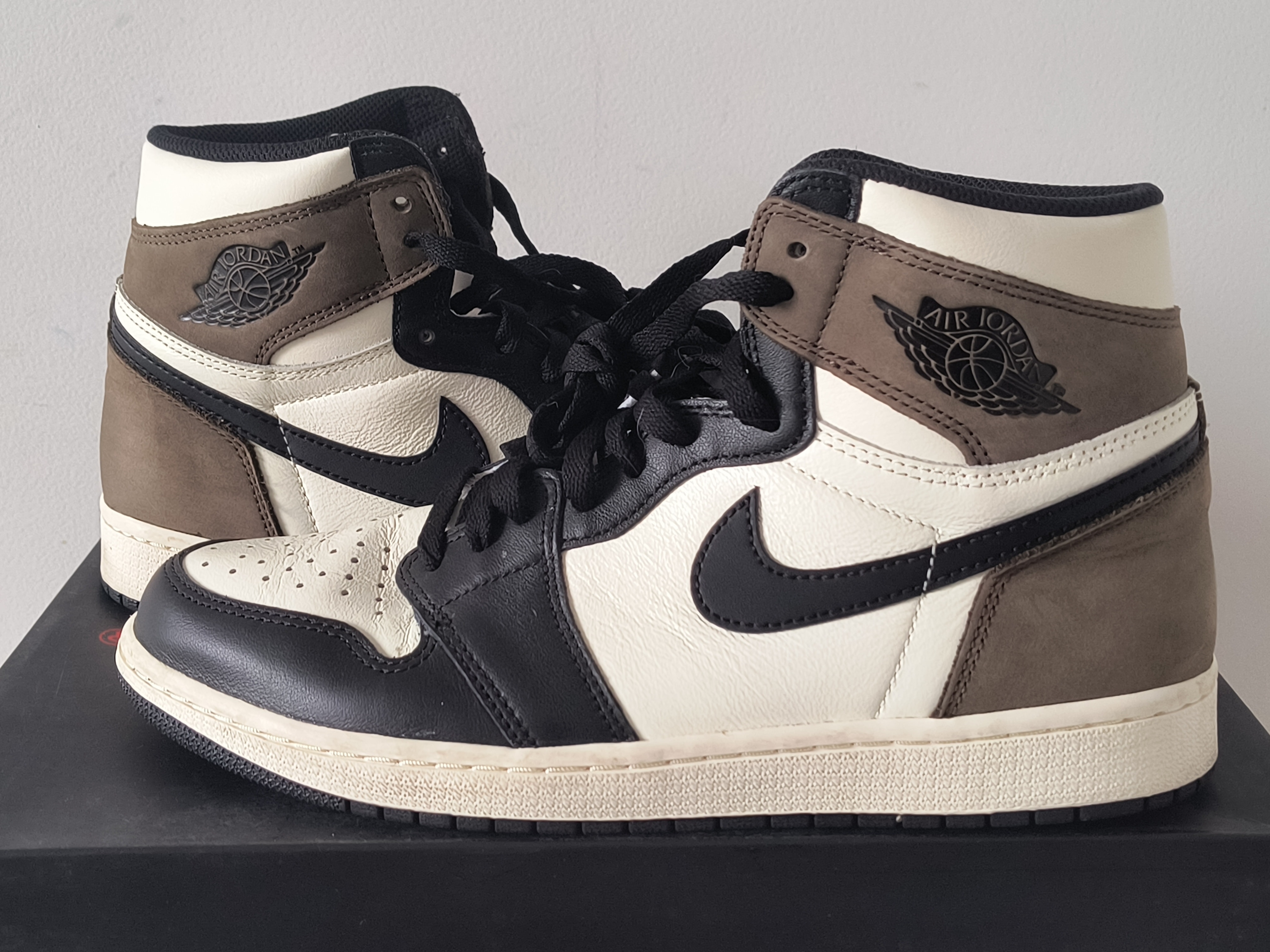 Nike Air Jordan 1 High ダークモカ26cm スニダン購入品 Nike Air Jordan 1 High OG 