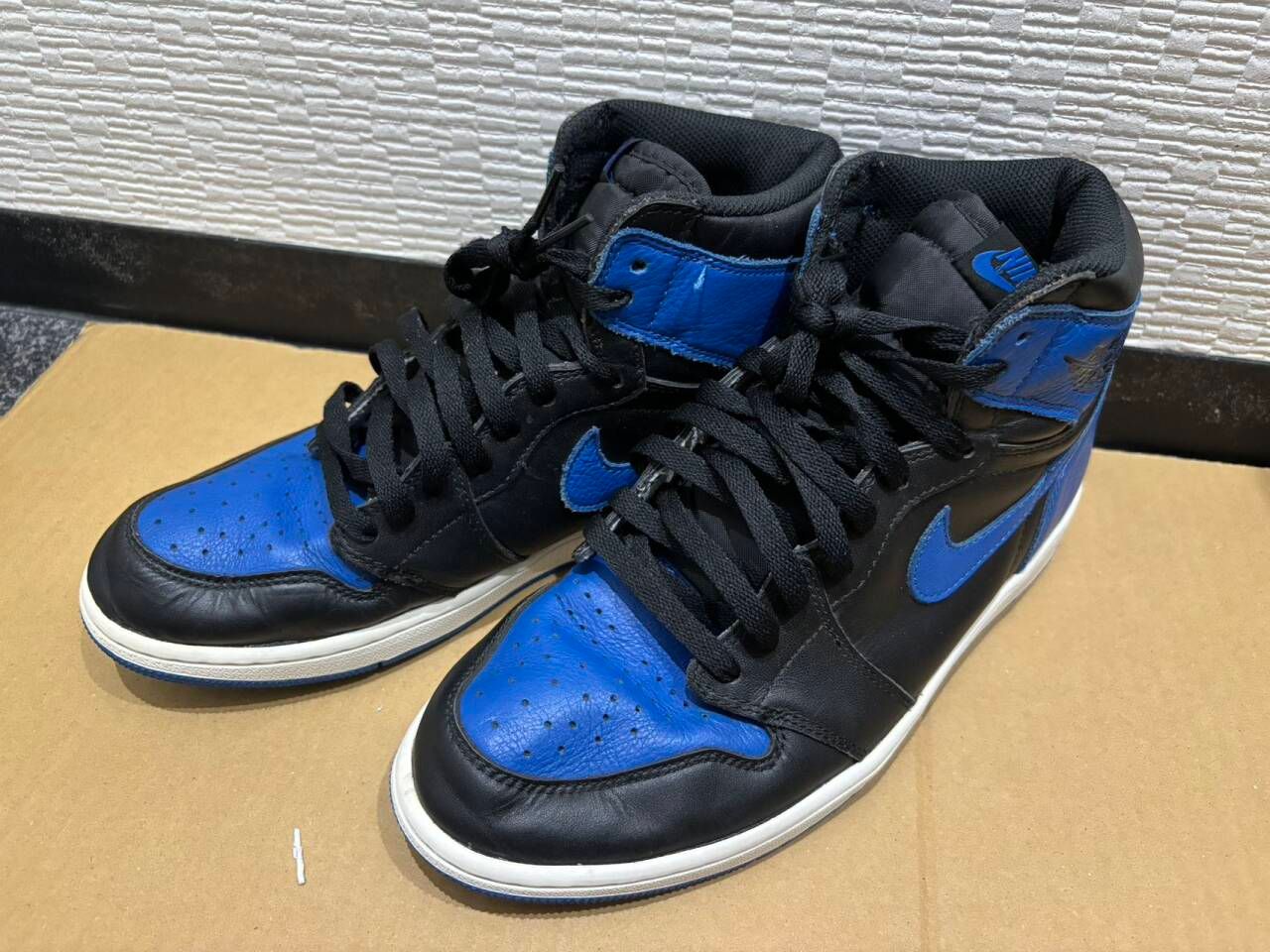 Nike Air Jordan 1 Retro High OG "Royal" (2017)