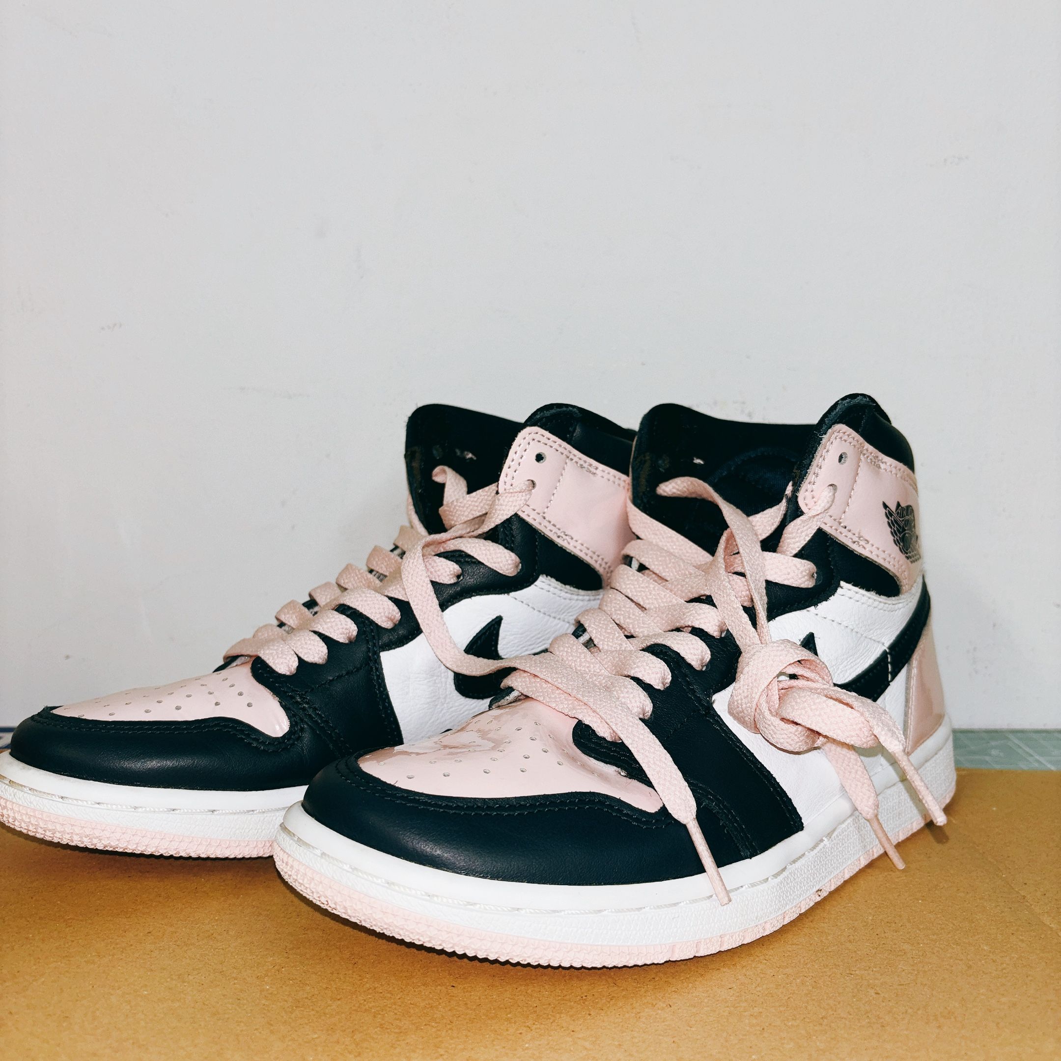 Nike Women's Air Jordan 1 High OG SE "Atmosphere"