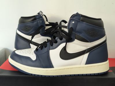 Nike Air Jordan 1 Retro High OG "Midnight Navy"
